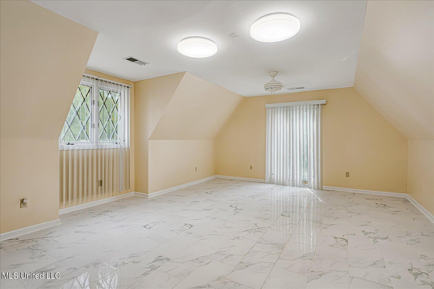 1590 Epping Forest Drive Property Photo 39