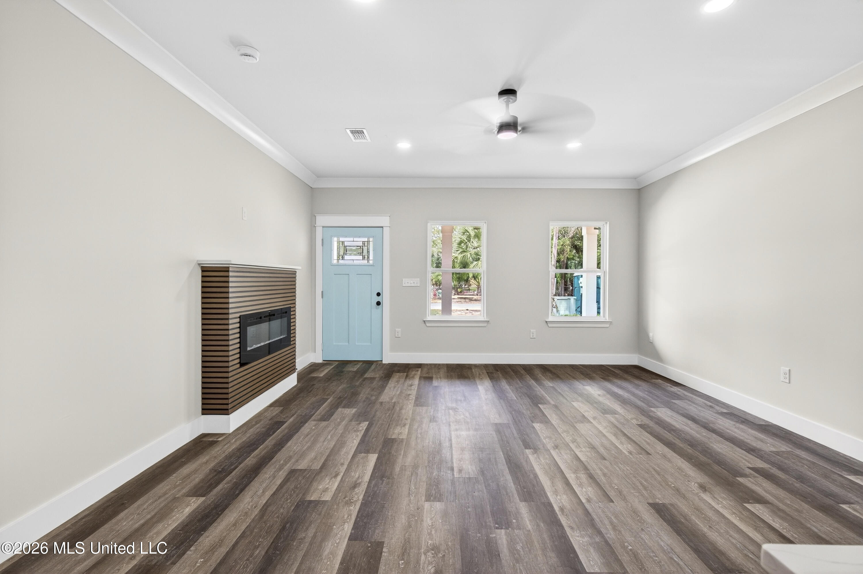 2041 Southern Avenue Property Photo 13