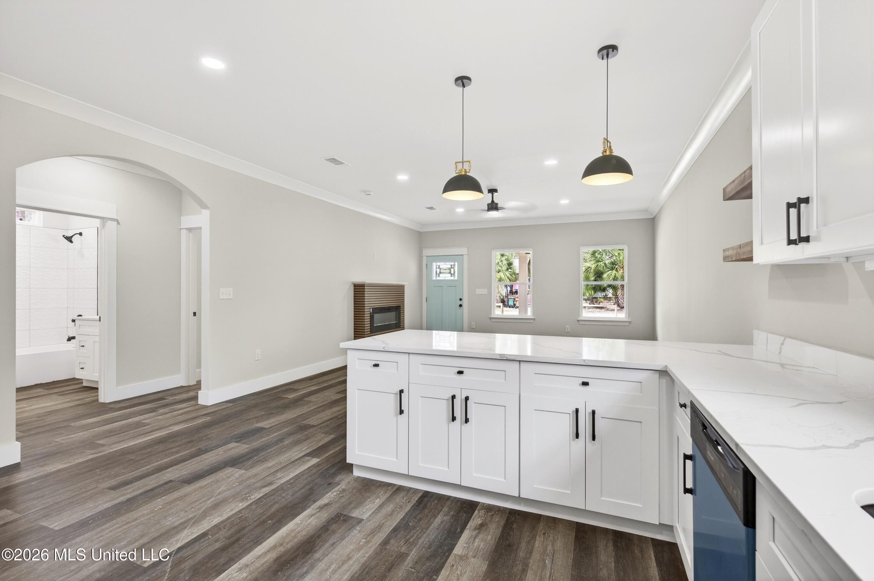 2041 Southern Avenue Property Photo 19