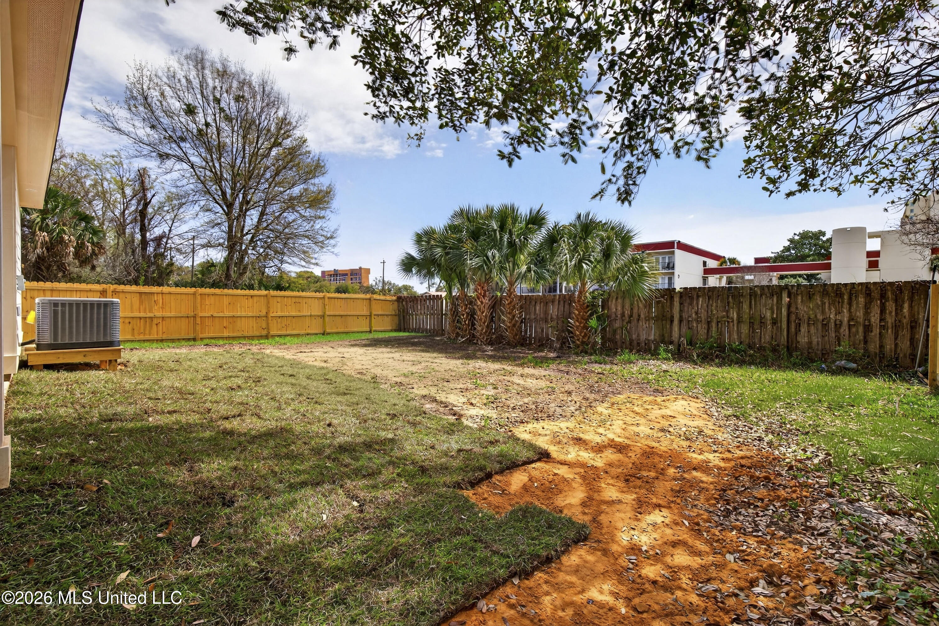 2041 Southern Avenue Property Photo 35