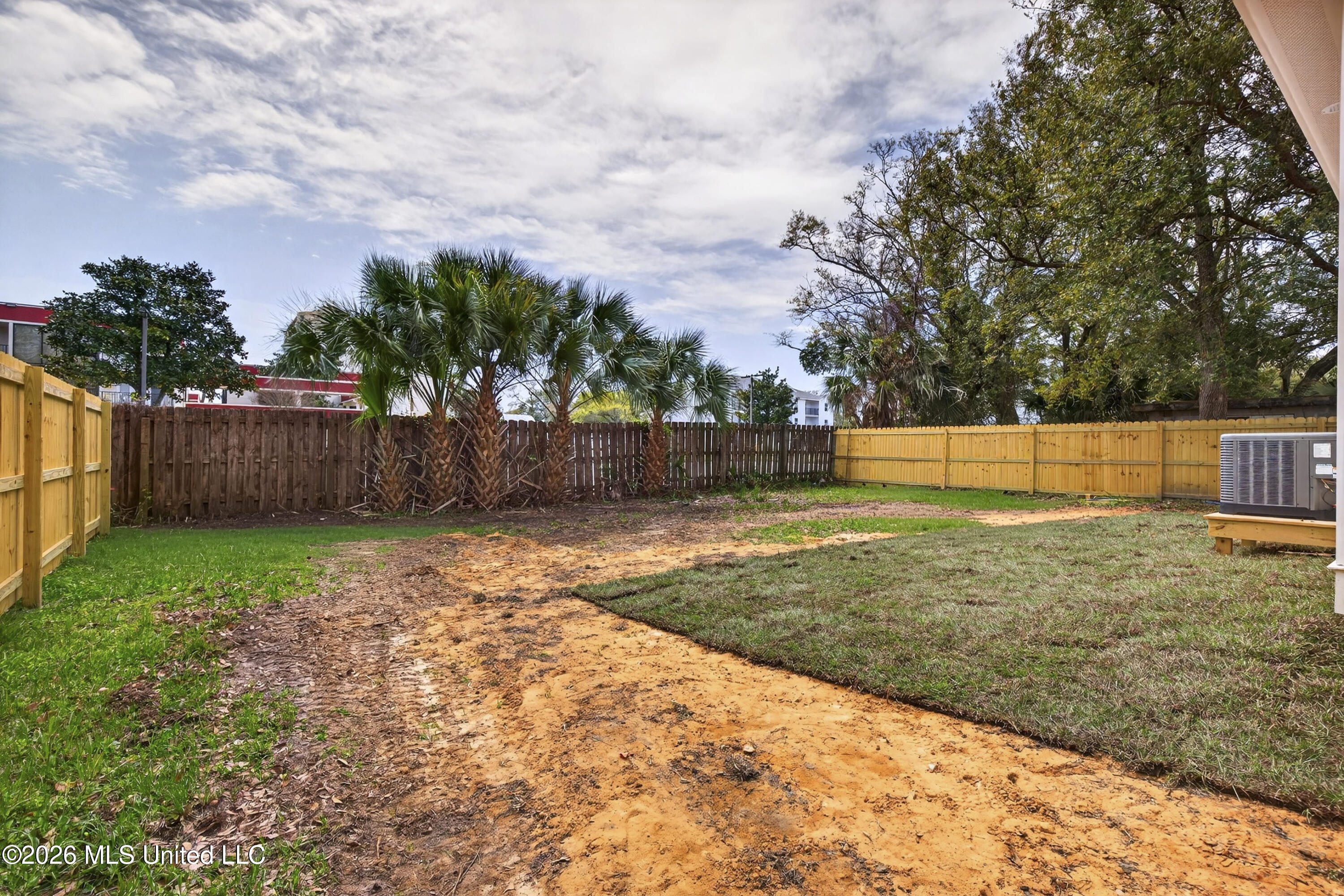 2041 Southern Avenue Property Photo 39