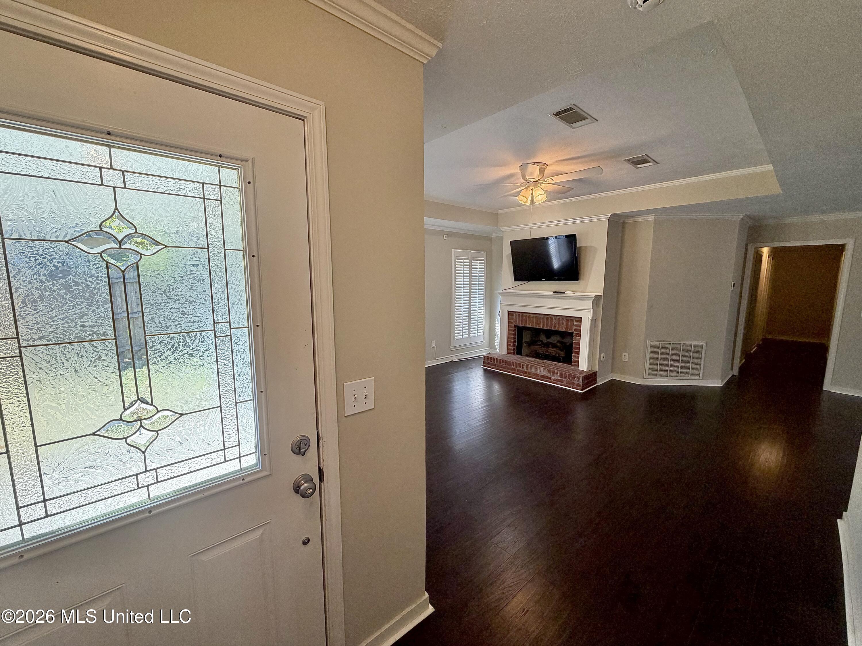 490 Brookstone Drive Property Photo 6