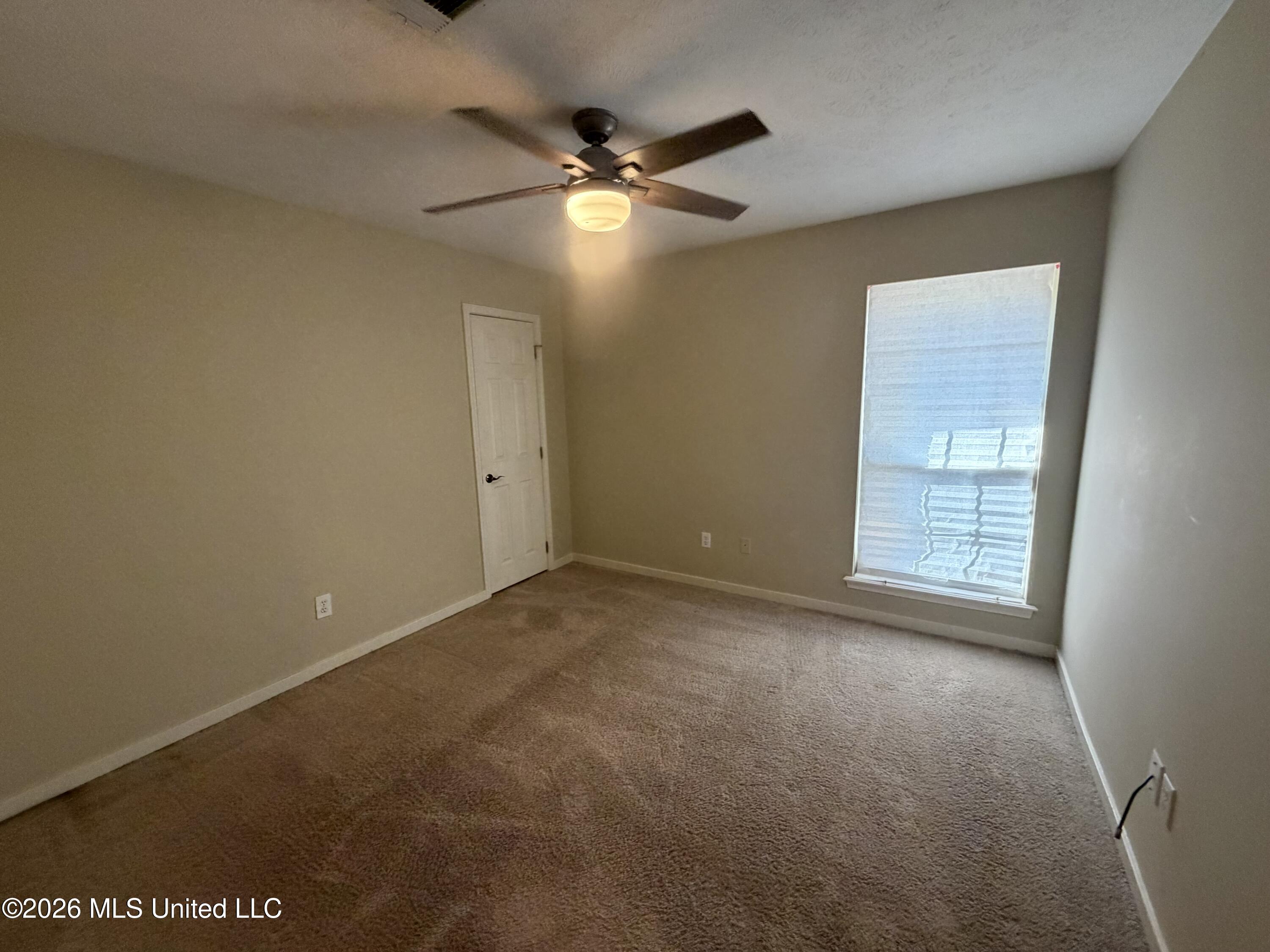 490 Brookstone Drive Property Photo 26