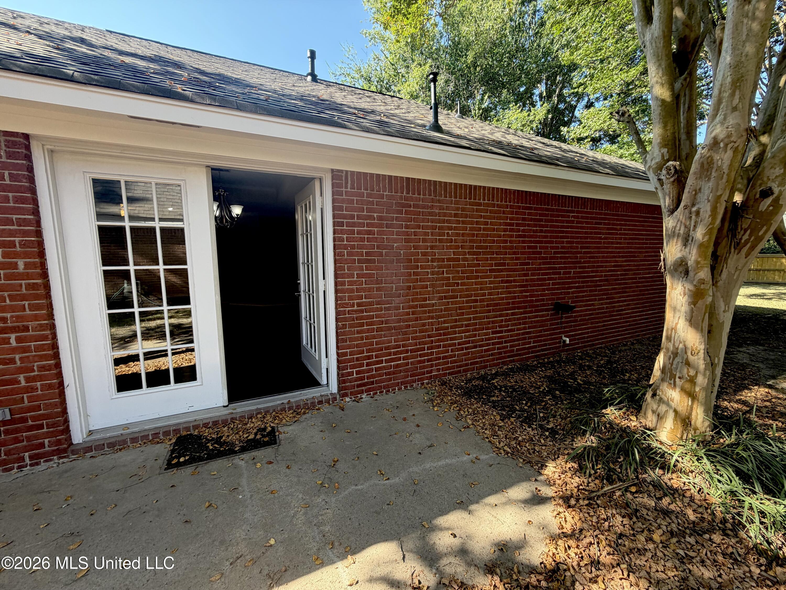 490 Brookstone Drive Property Photo 45