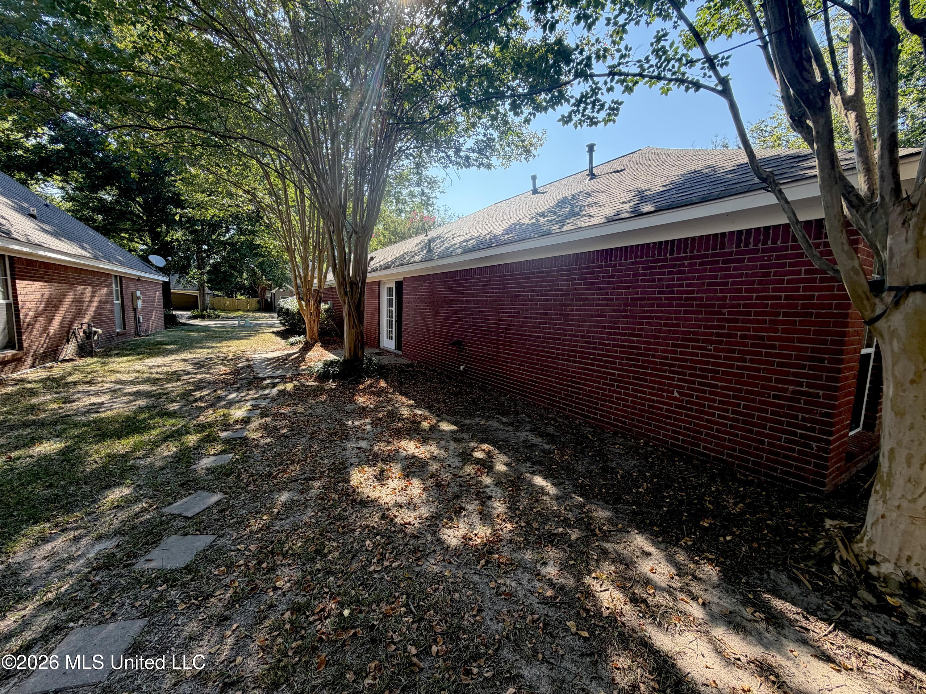 490 Brookstone Drive Property Photo 50