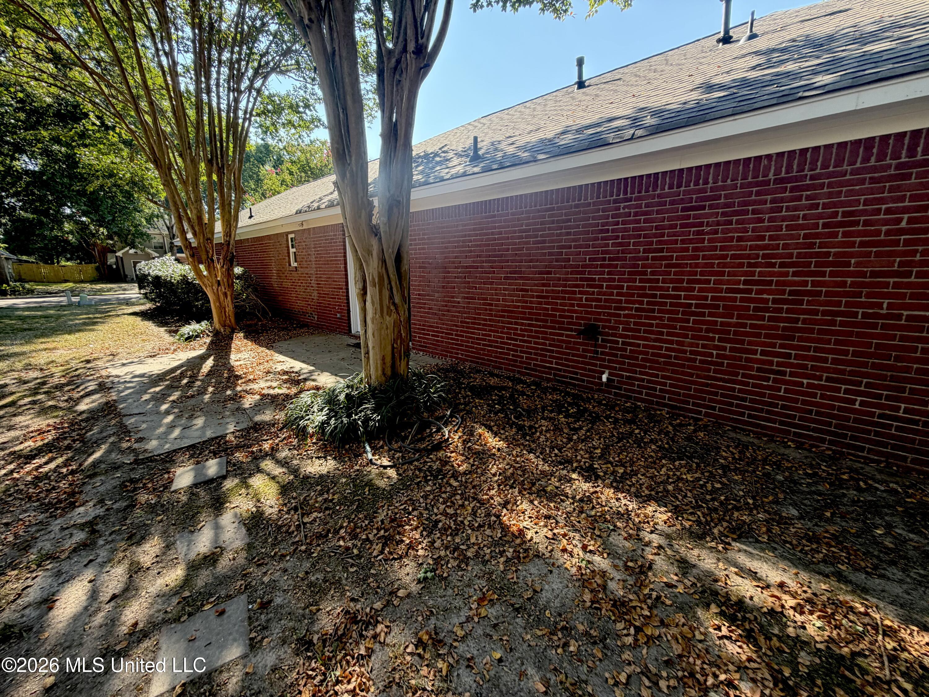 490 Brookstone Drive Property Photo 52