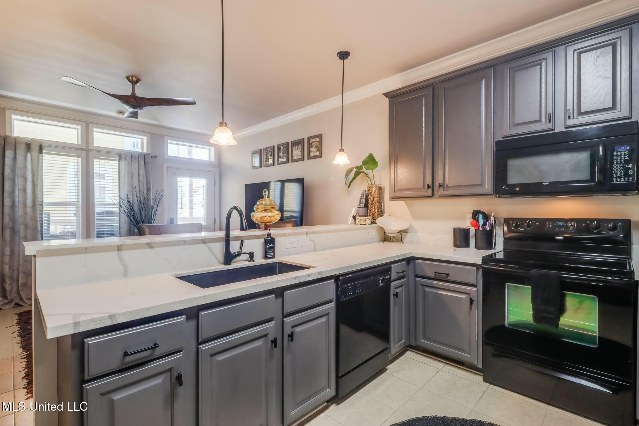 1515 E Beach Boulevard Property Photo 8