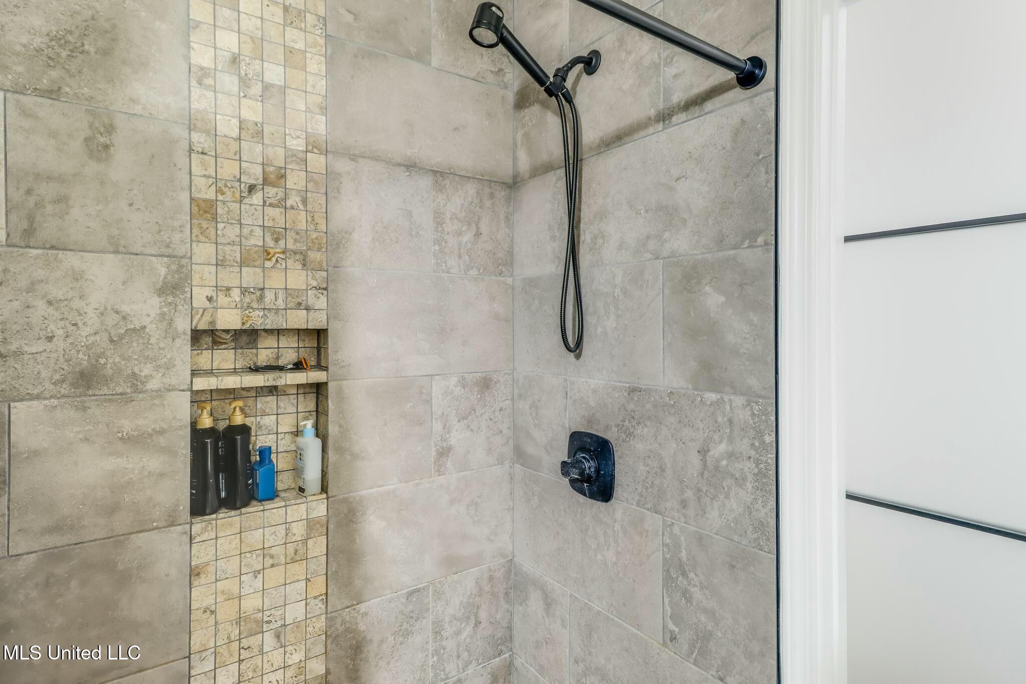 1515 E Beach Boulevard Property Photo 14