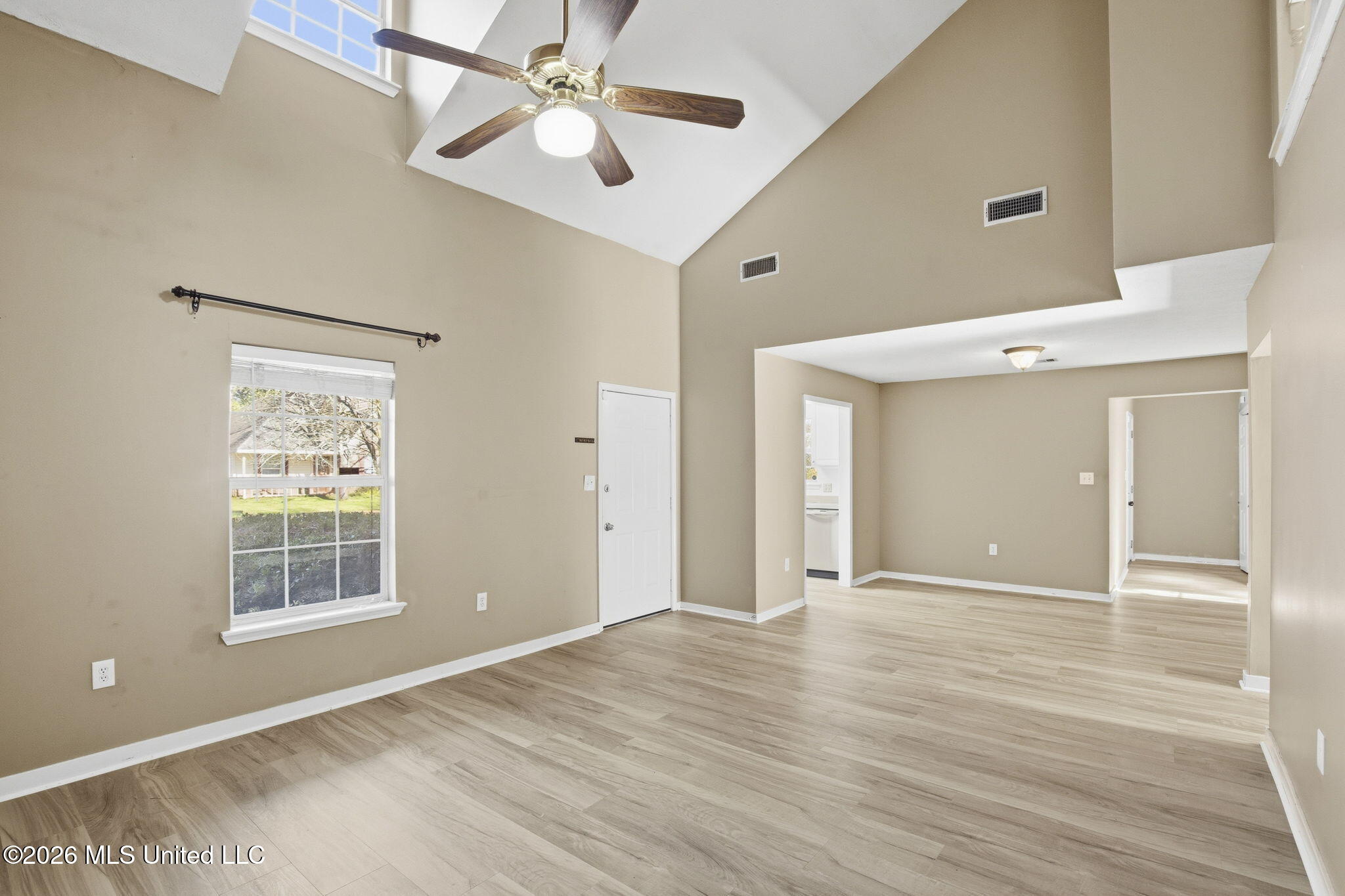 3037 Willow Drive Property Photo 8