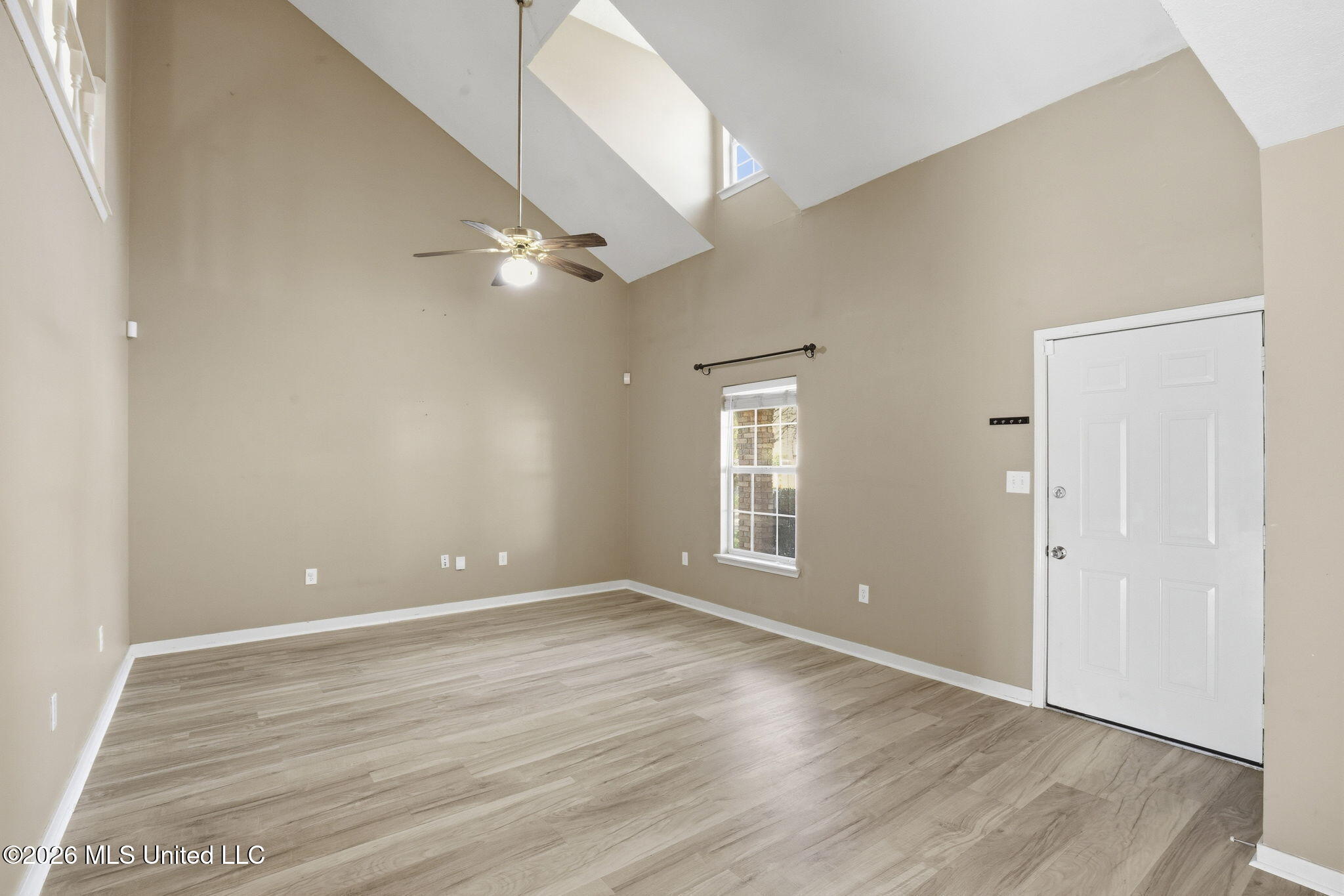 3037 Willow Drive Property Photo 9