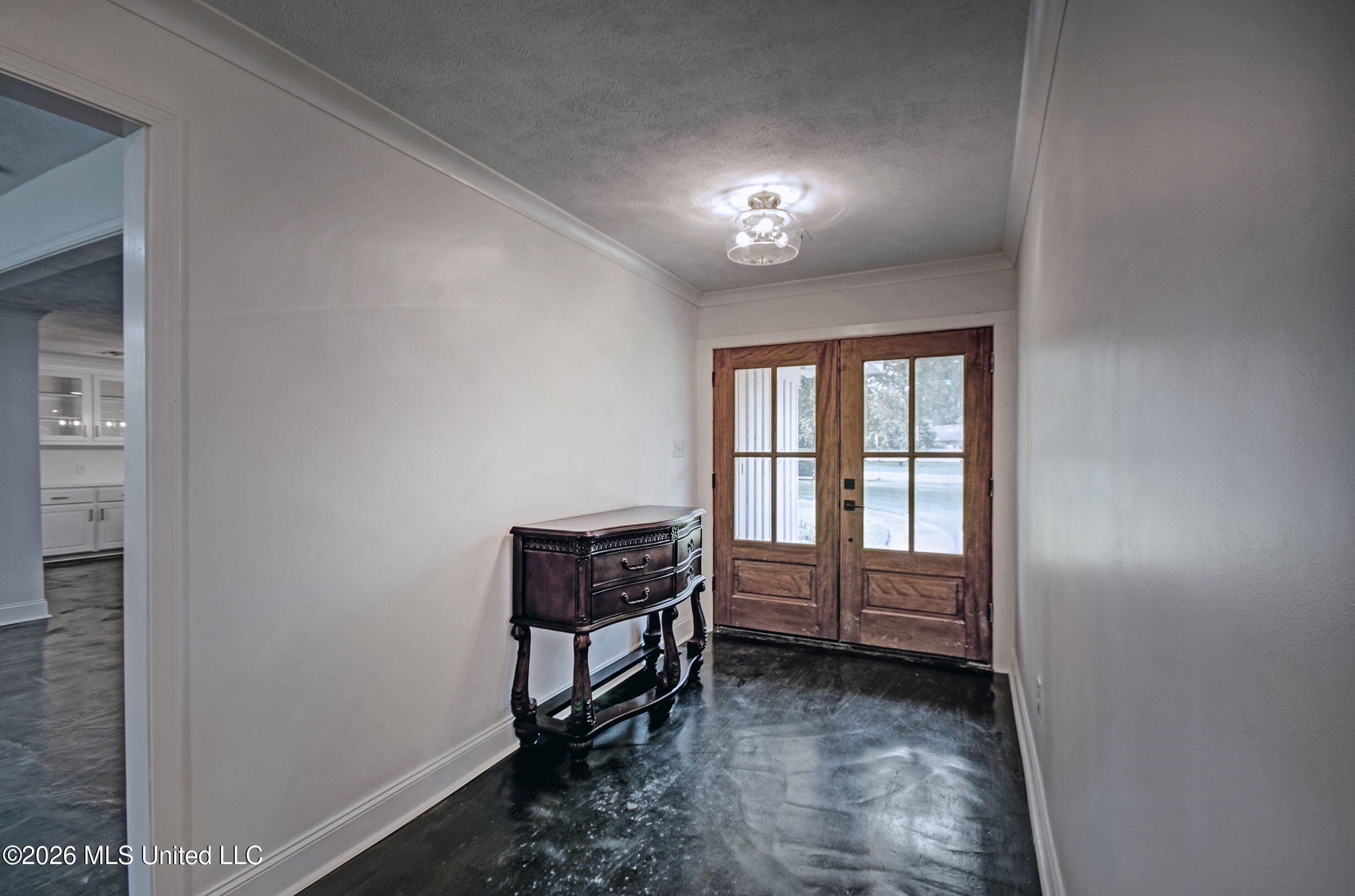 455 Armour Drive Property Photo 5