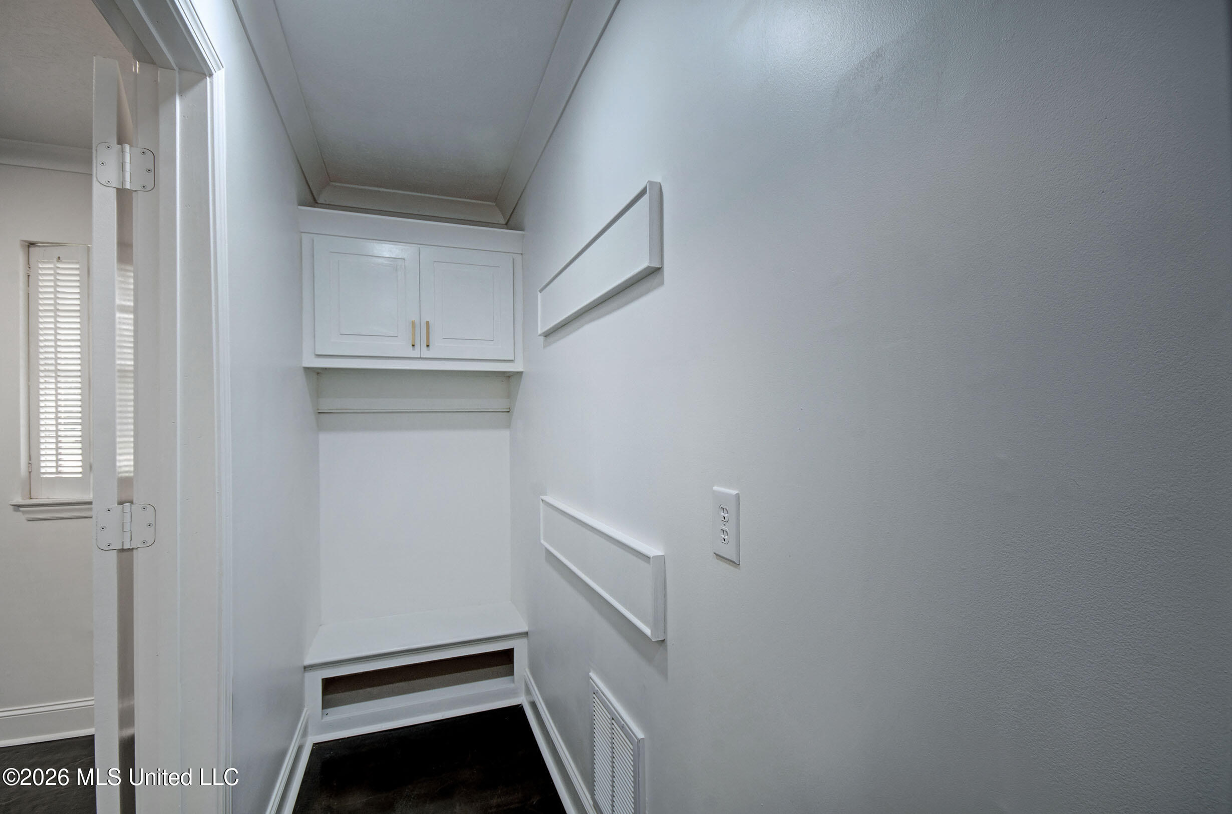 455 Armour Drive Property Photo 17