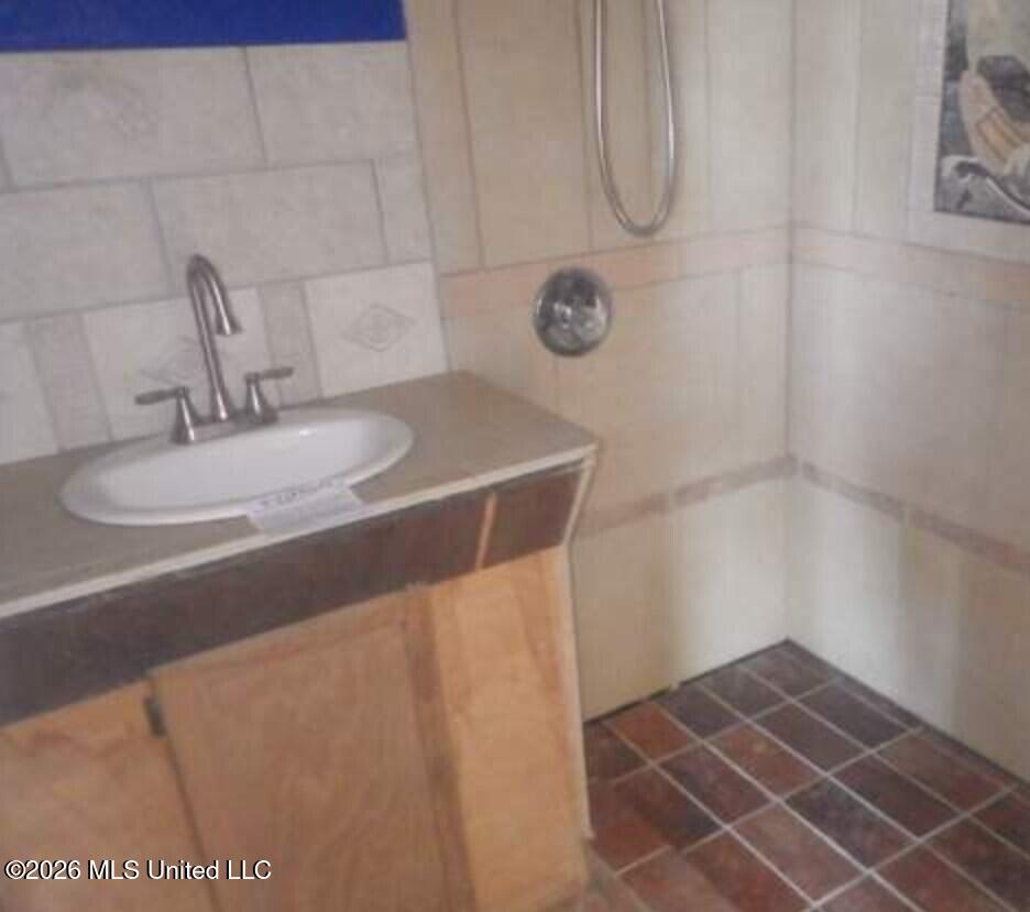 8950 Highway 35 S Property Photo 13