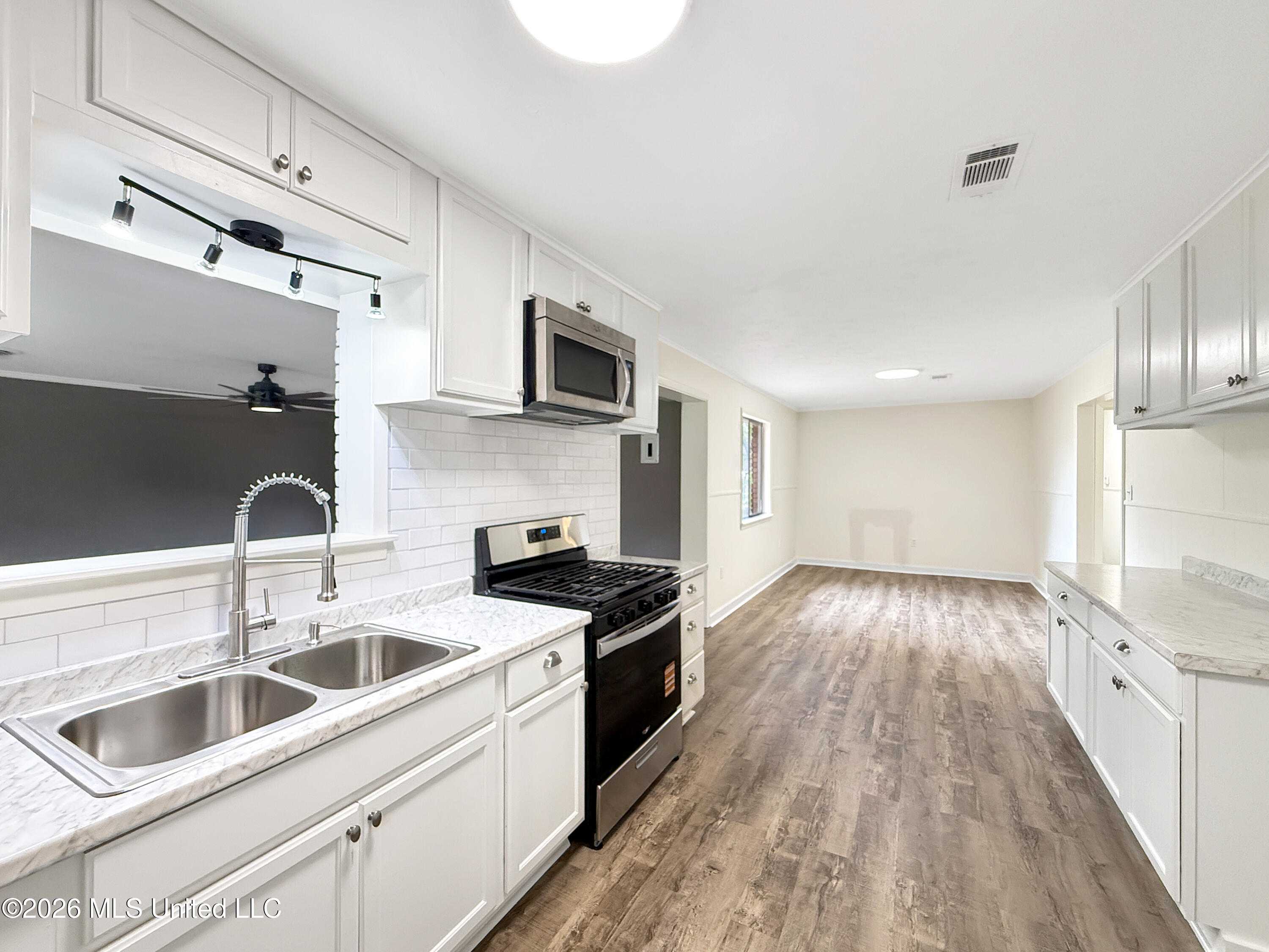 1231 Gunter Road Property Photo 6