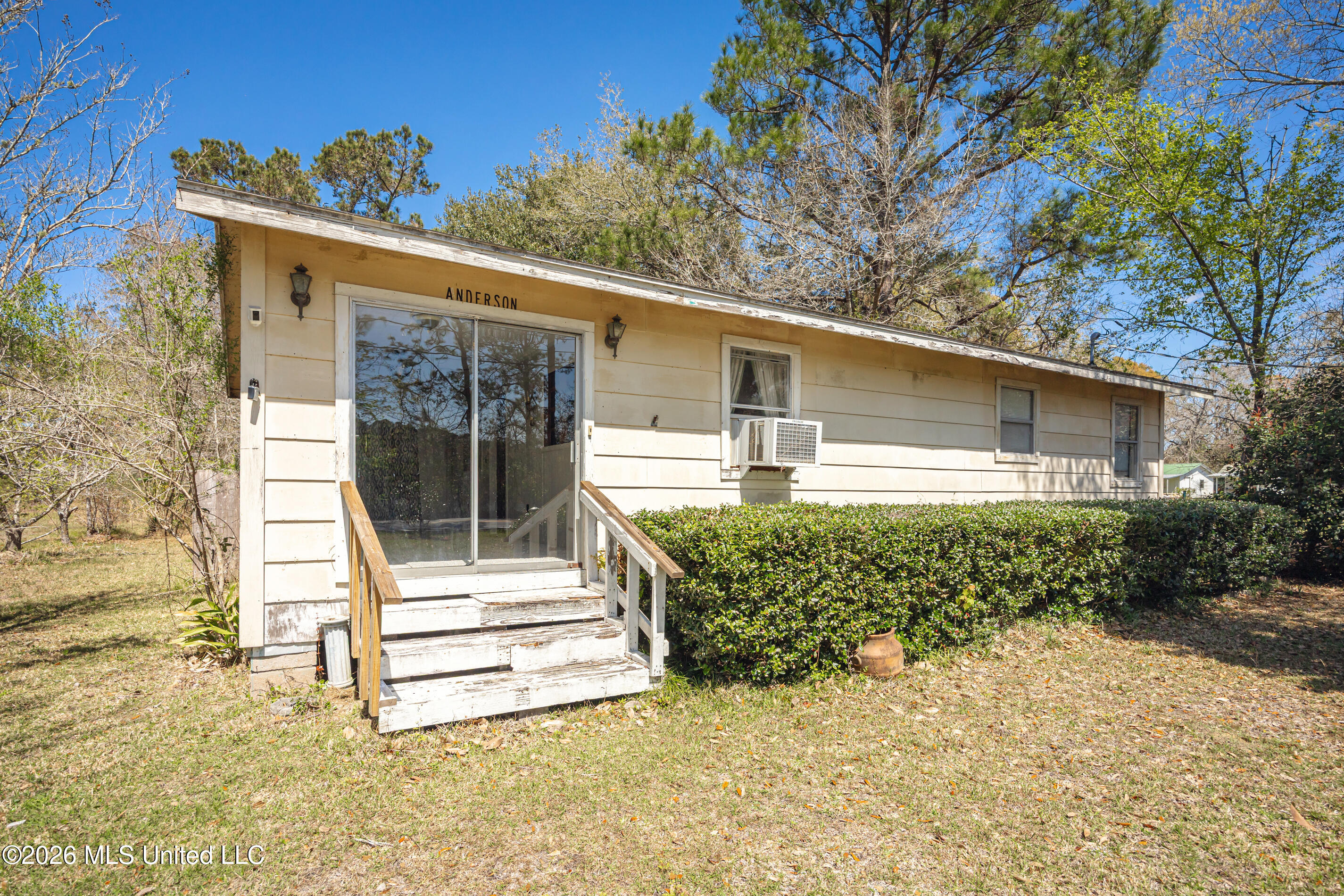 14804 Parker Road Property Photo 6