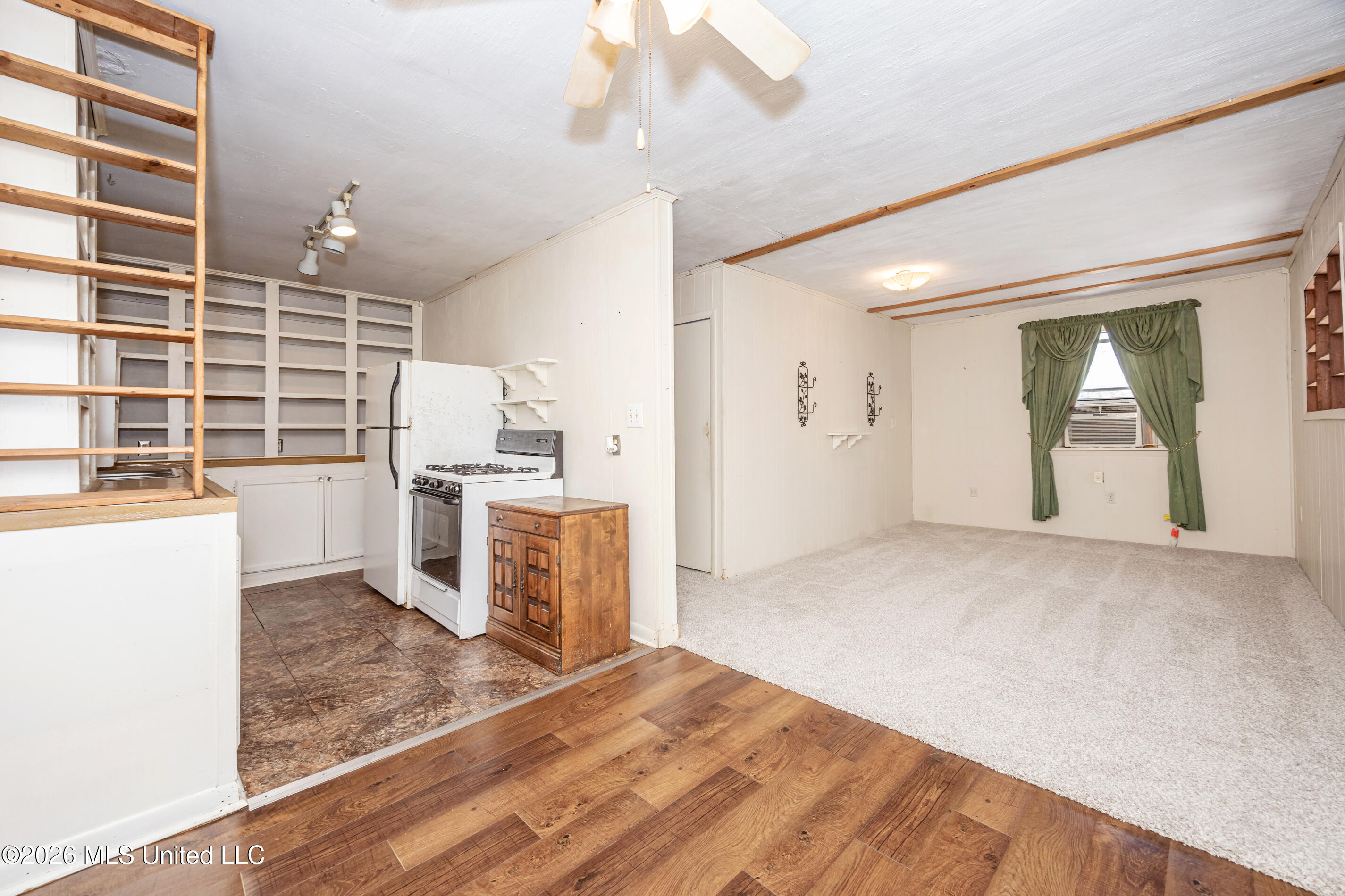 14804 Parker Road Property Photo 22