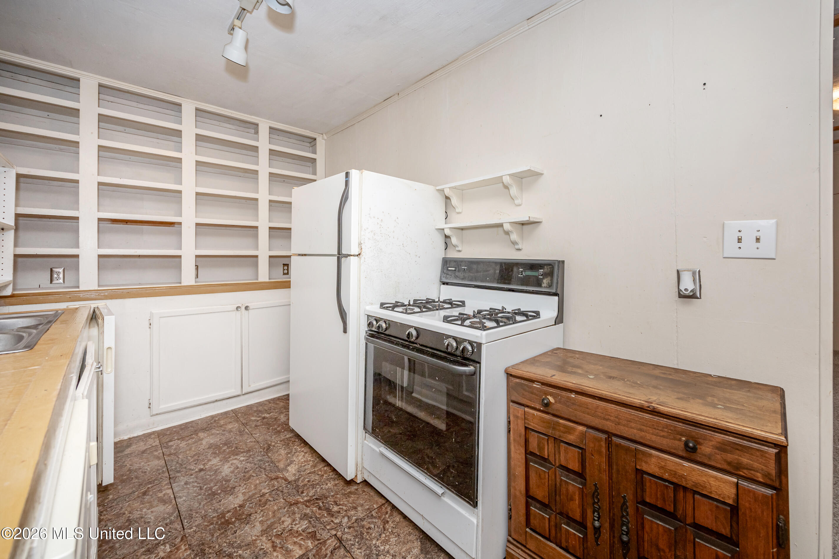14804 Parker Road Property Photo 25