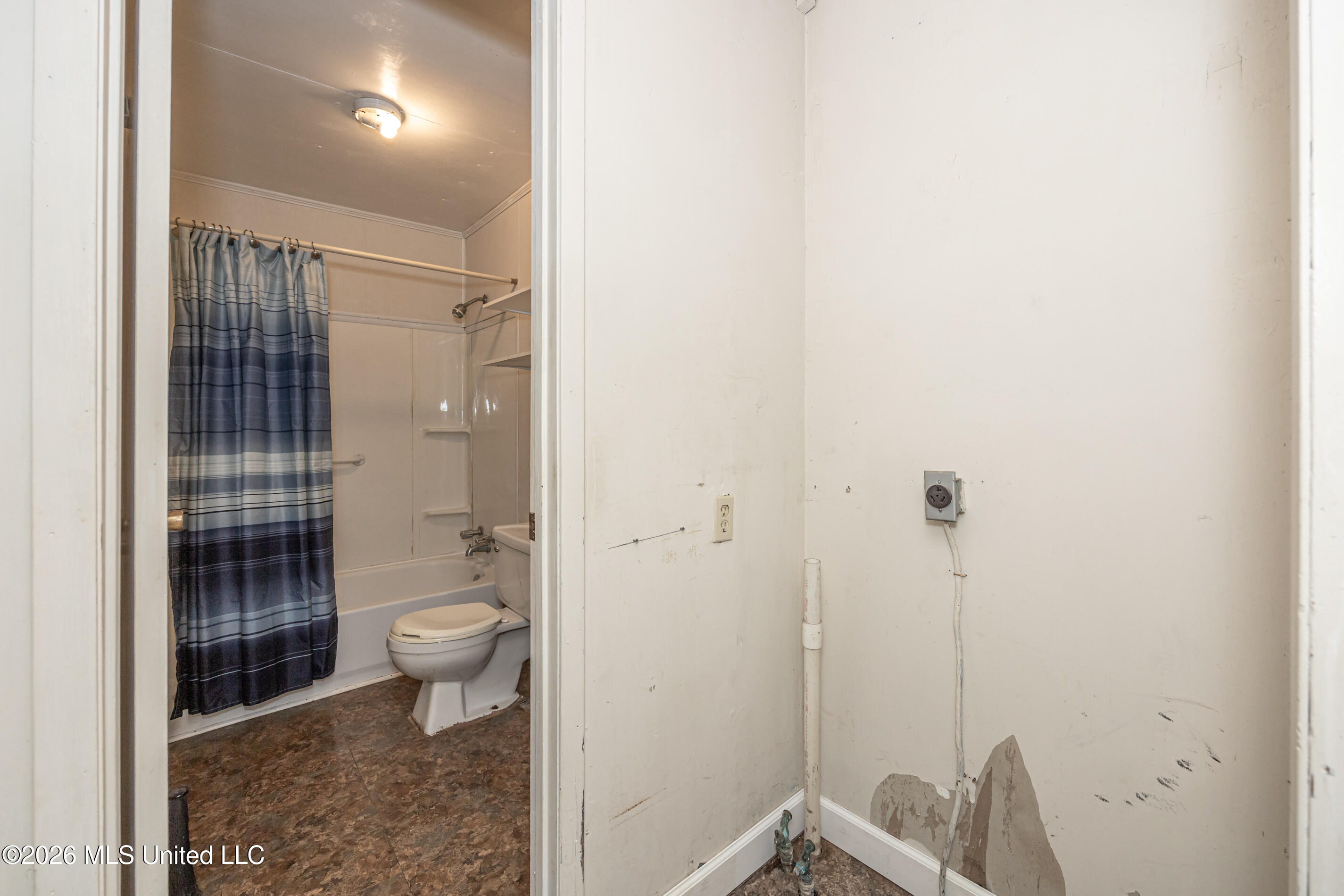 14804 Parker Road Property Photo 33