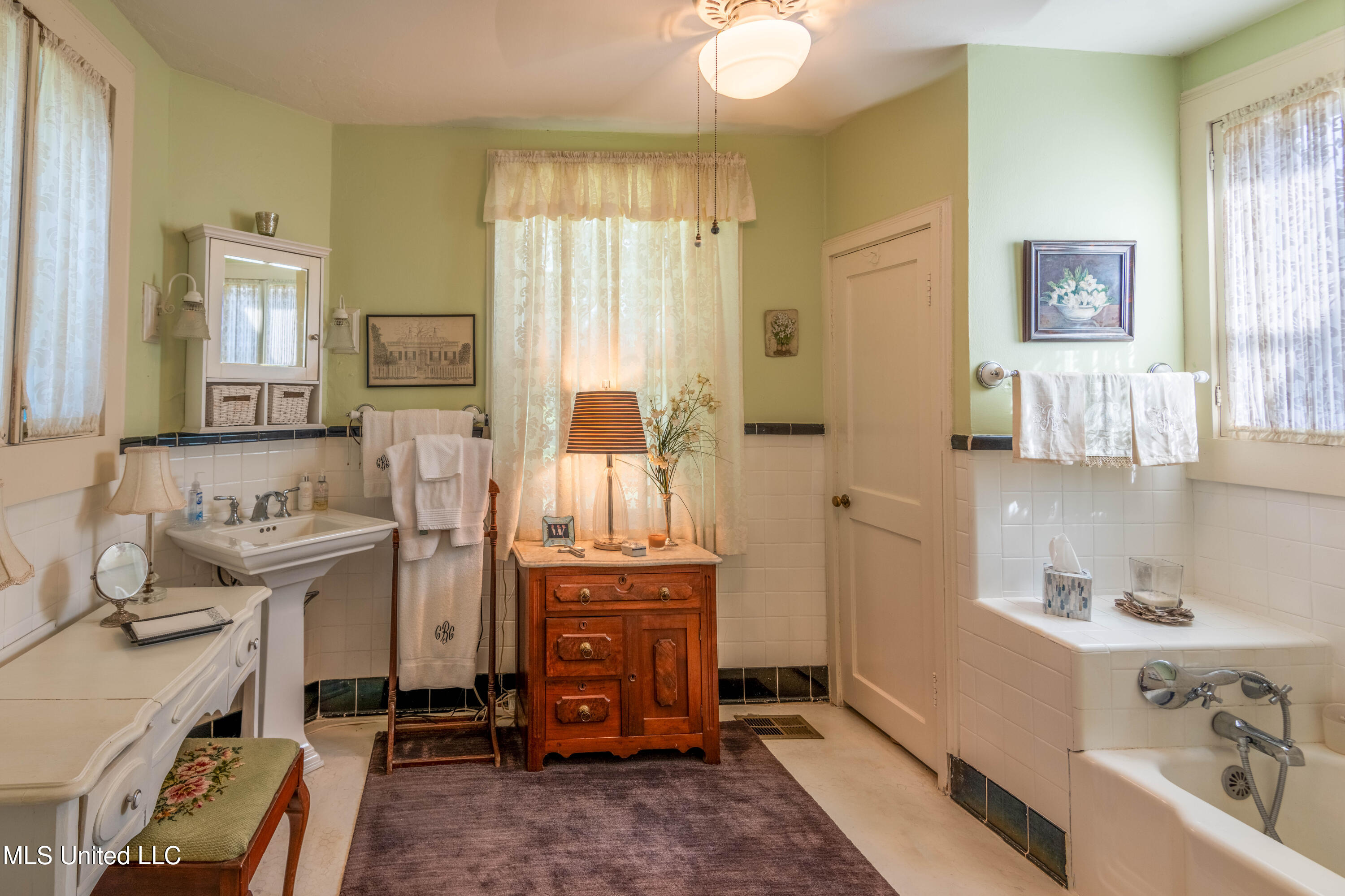 131 Winchester Road Property Photo 18