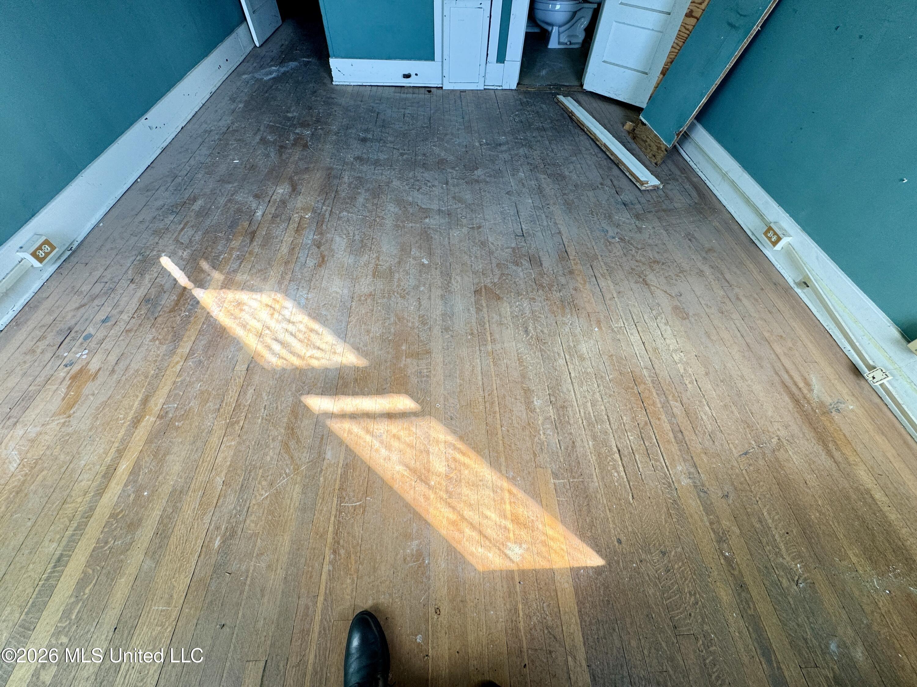 158 E College Avenue Property Photo 10