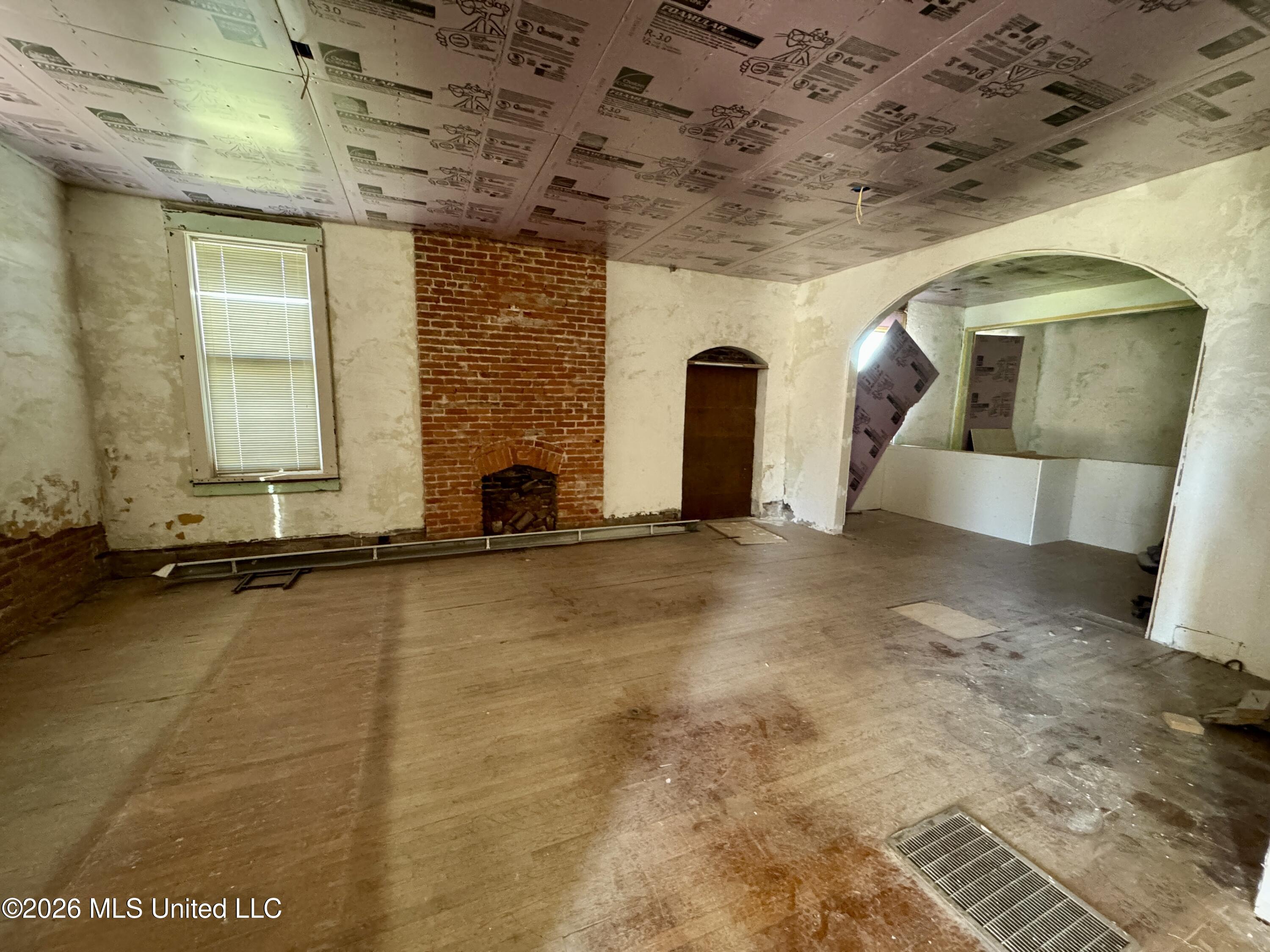 158 E College Avenue Property Photo 13