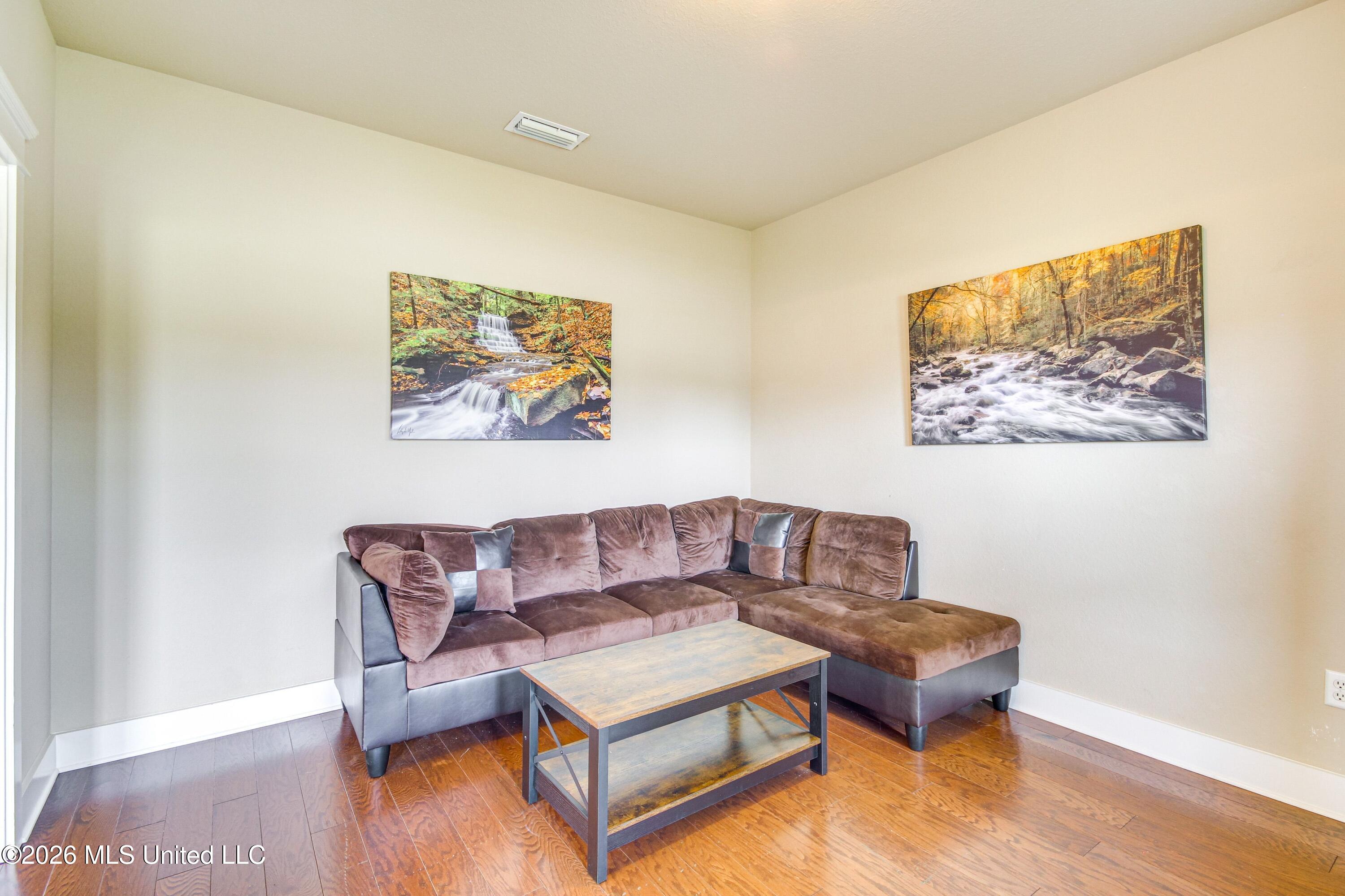 10280 Hutter Road Property Photo 9