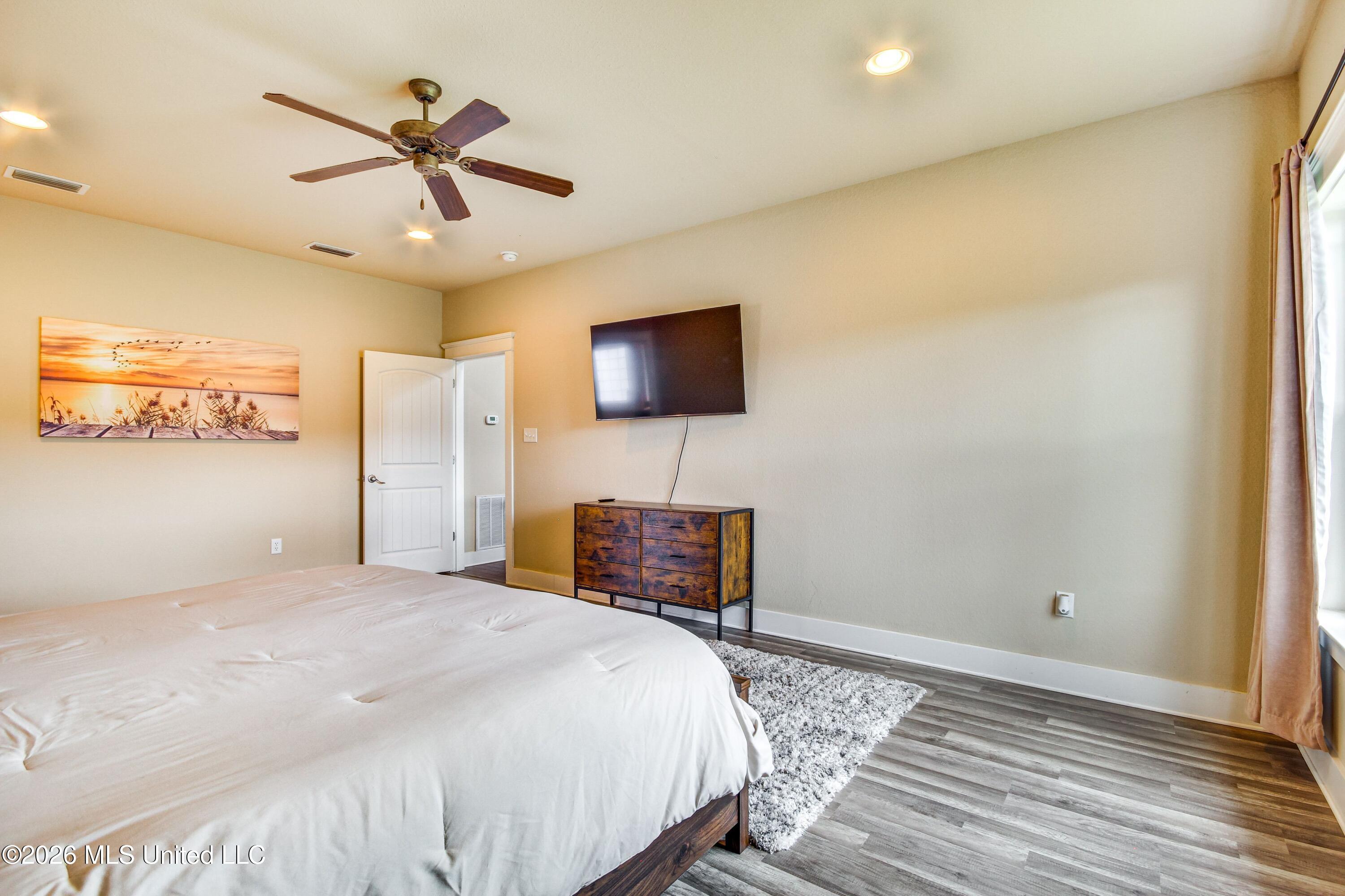 10280 Hutter Road Property Photo 13