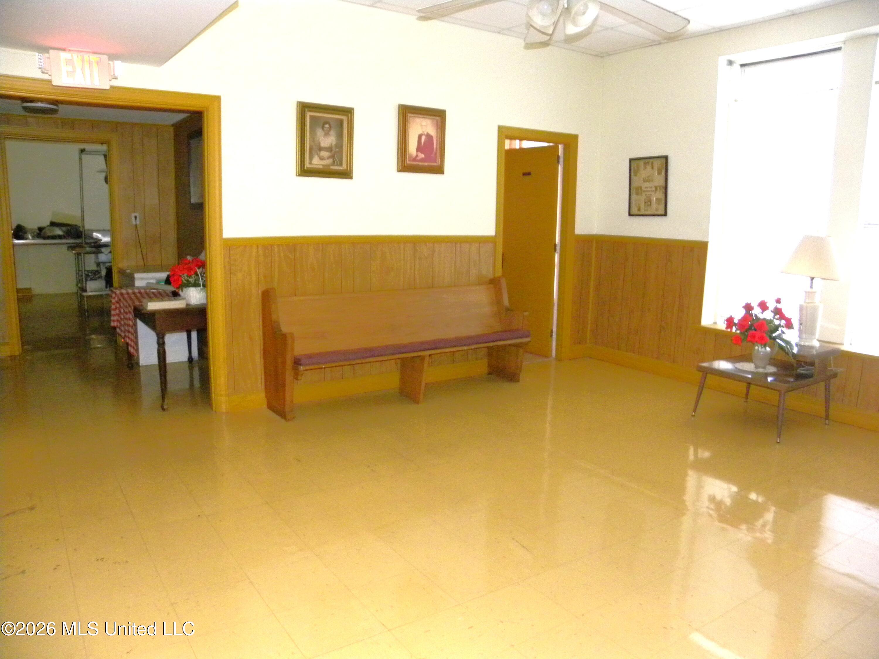 713 Howard Avenue Property Photo 7