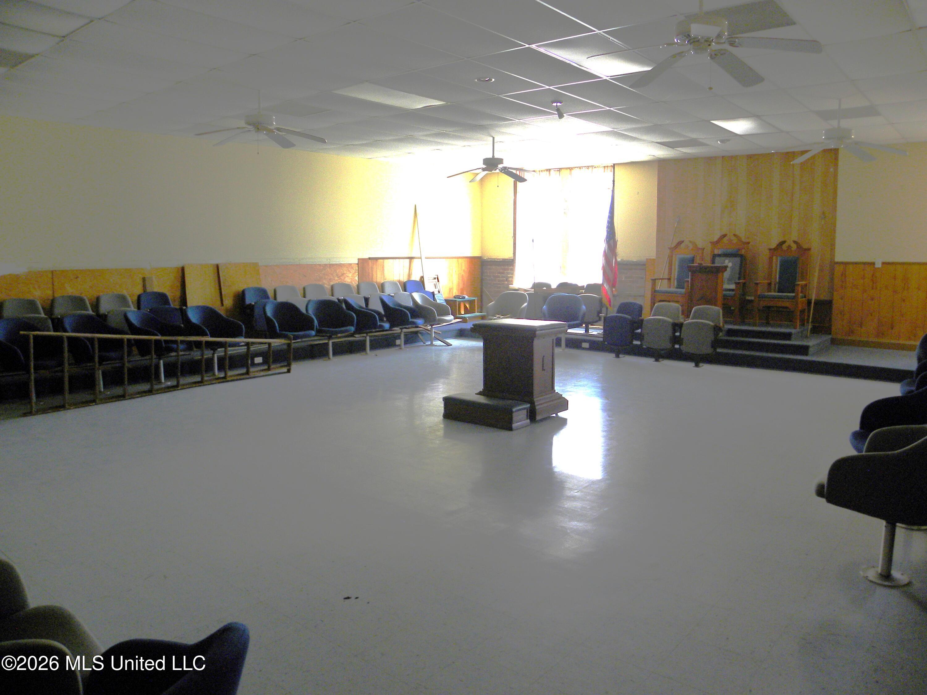 713 Howard Avenue Property Photo 27