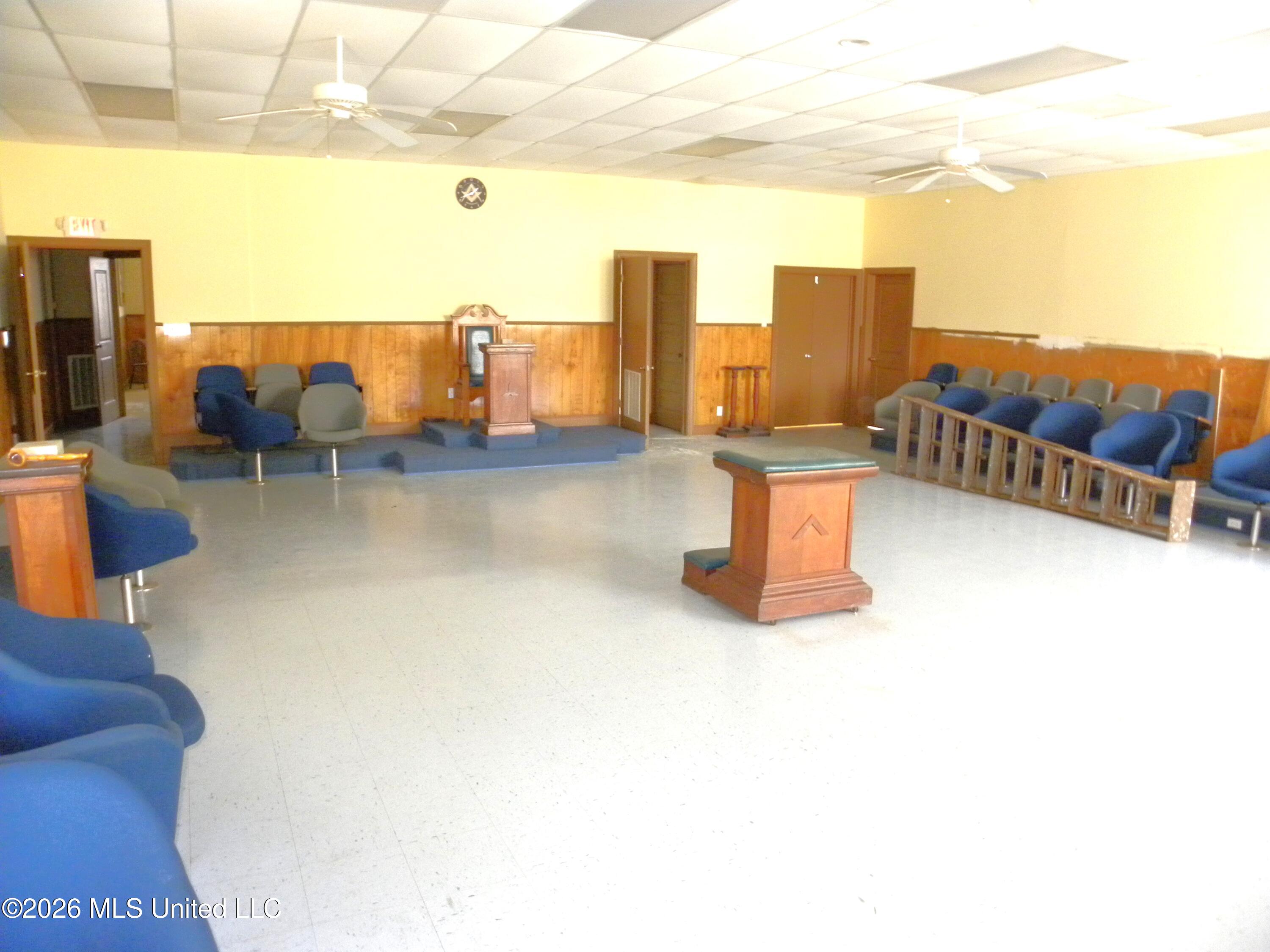 713 Howard Avenue Property Photo 28