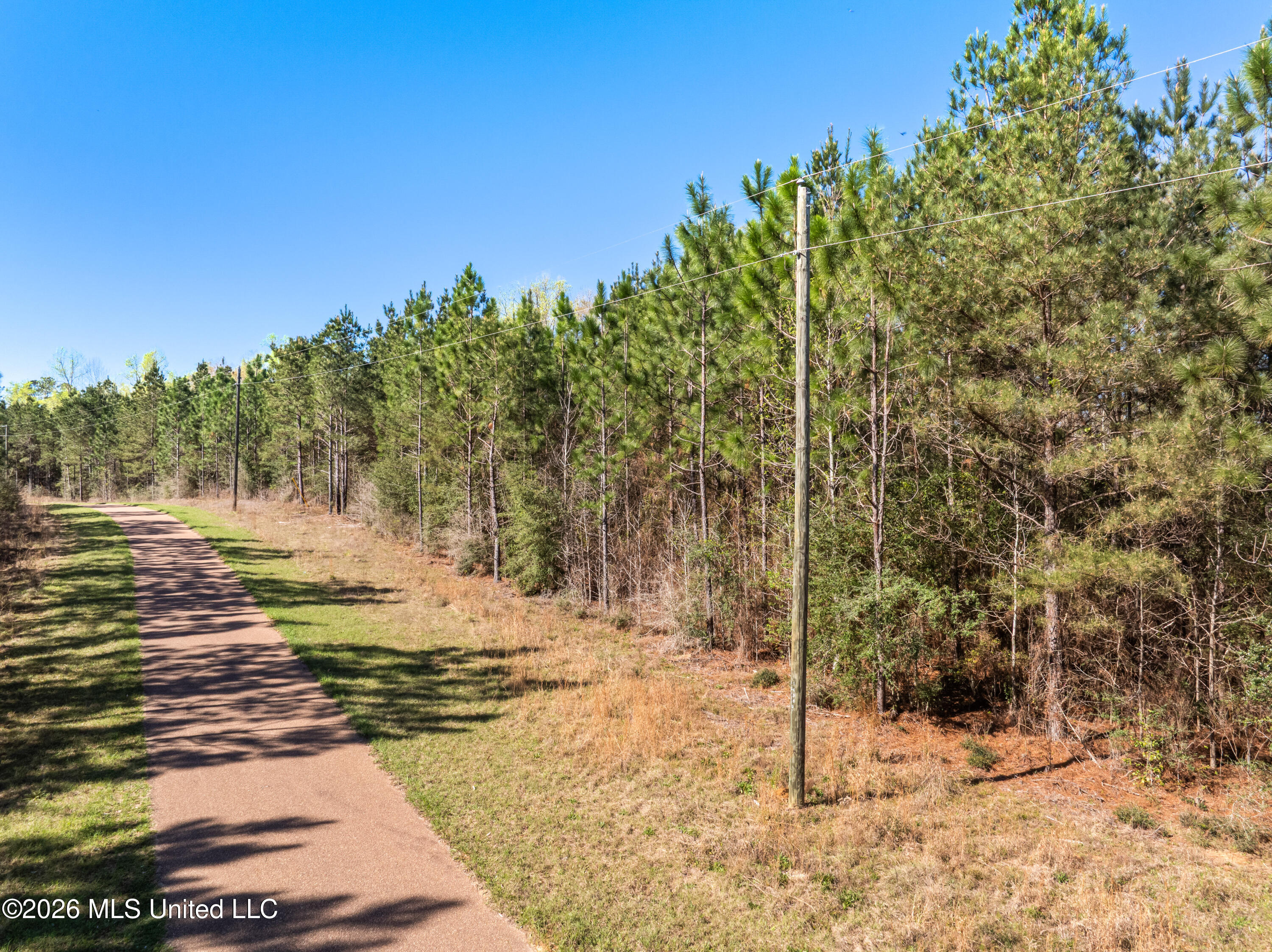 0 Fairwinds Path Property Photo 7