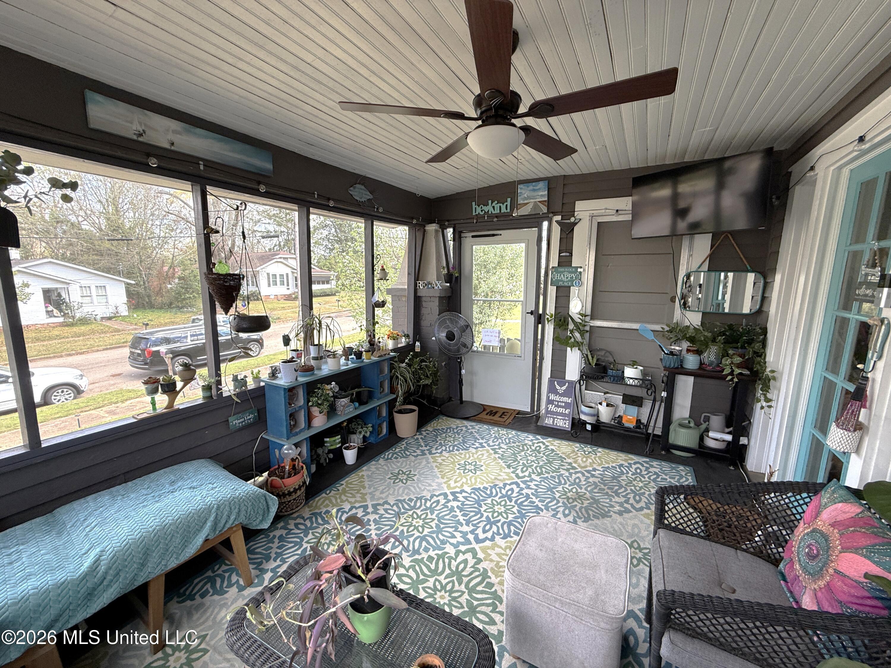 721 Minnesota Avenue Property Photo 5