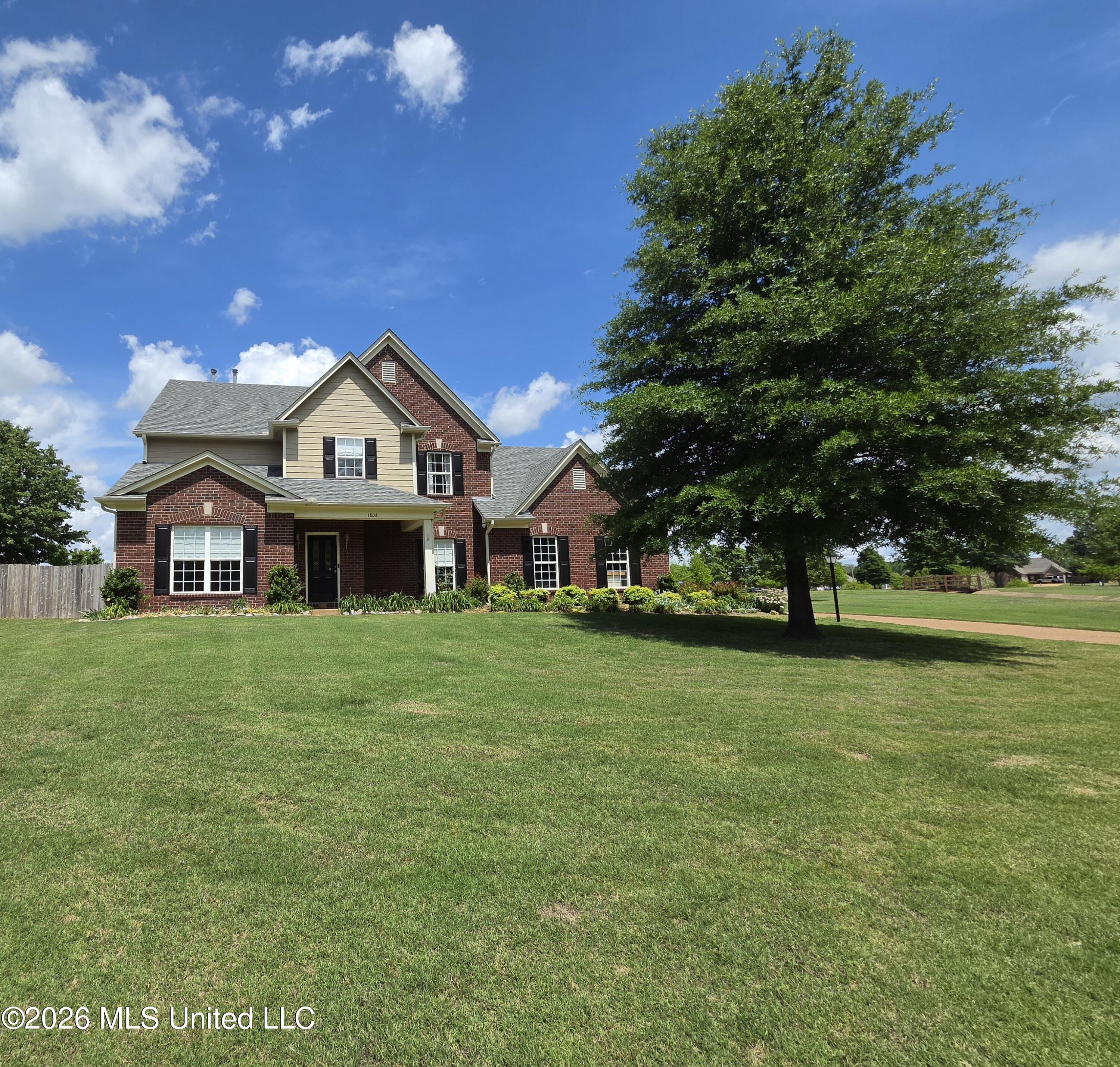 1808 Marcia Louise Drive Property Photo 2
