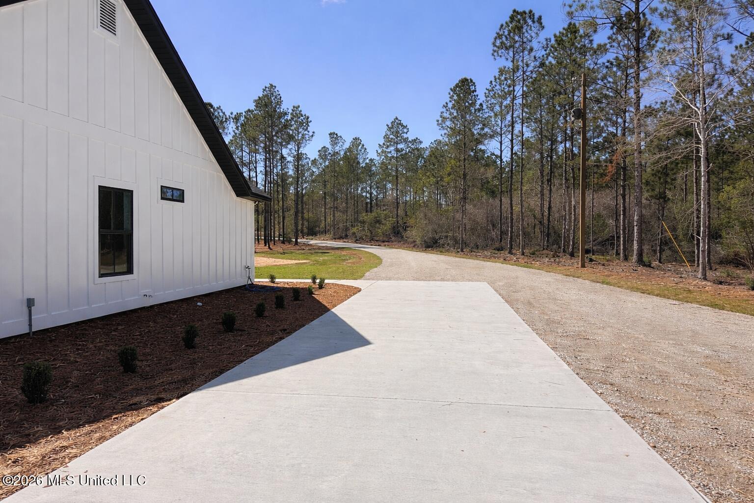 21080 Disalvo Lane Property Photo 5