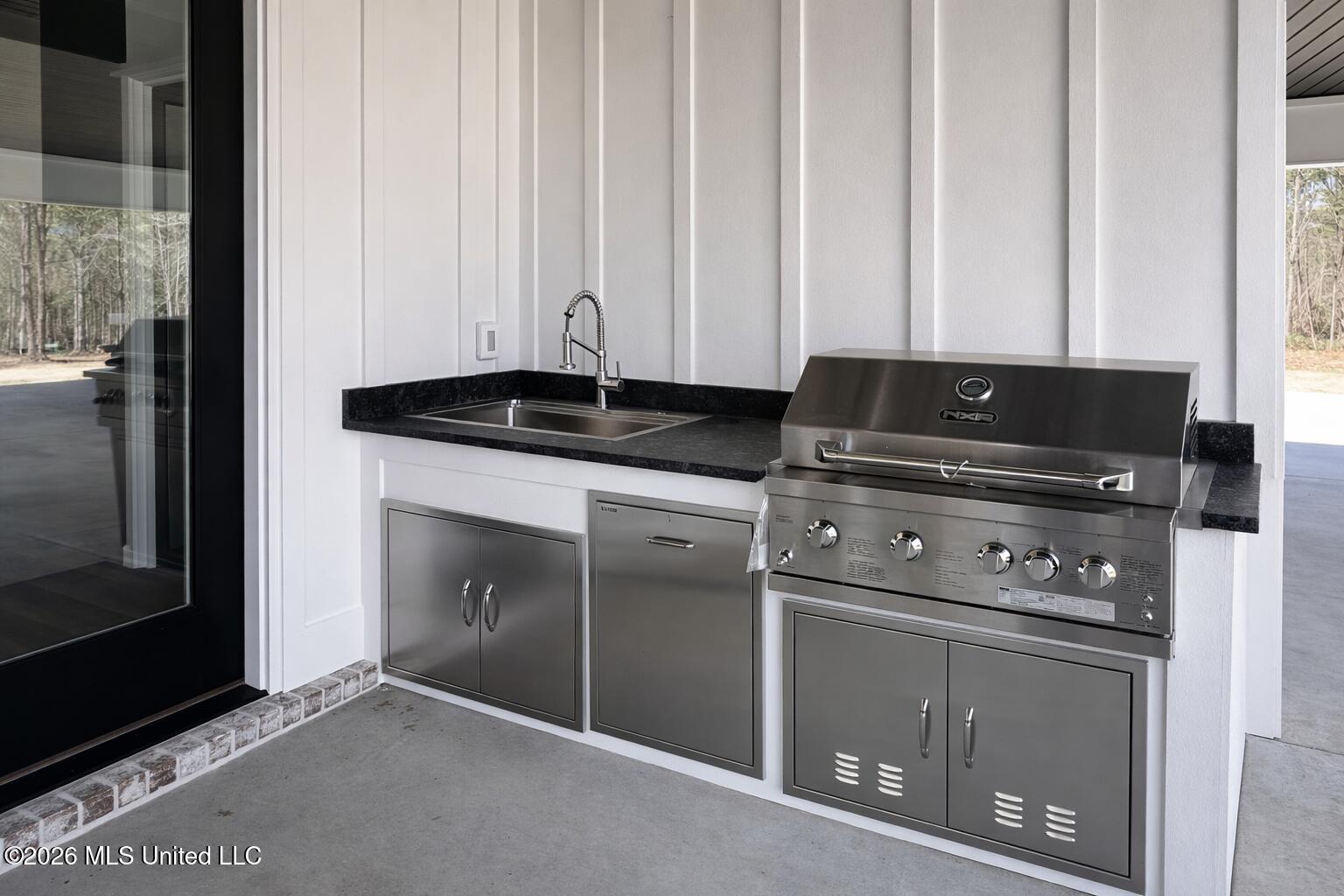 21080 Disalvo Lane Property Photo 7
