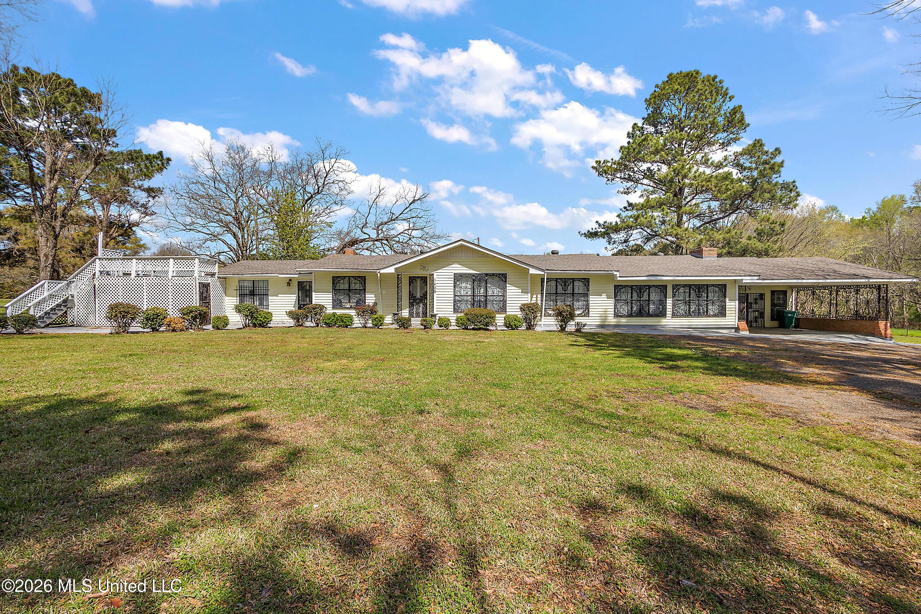 1409 Ross Circle Property Photo 1