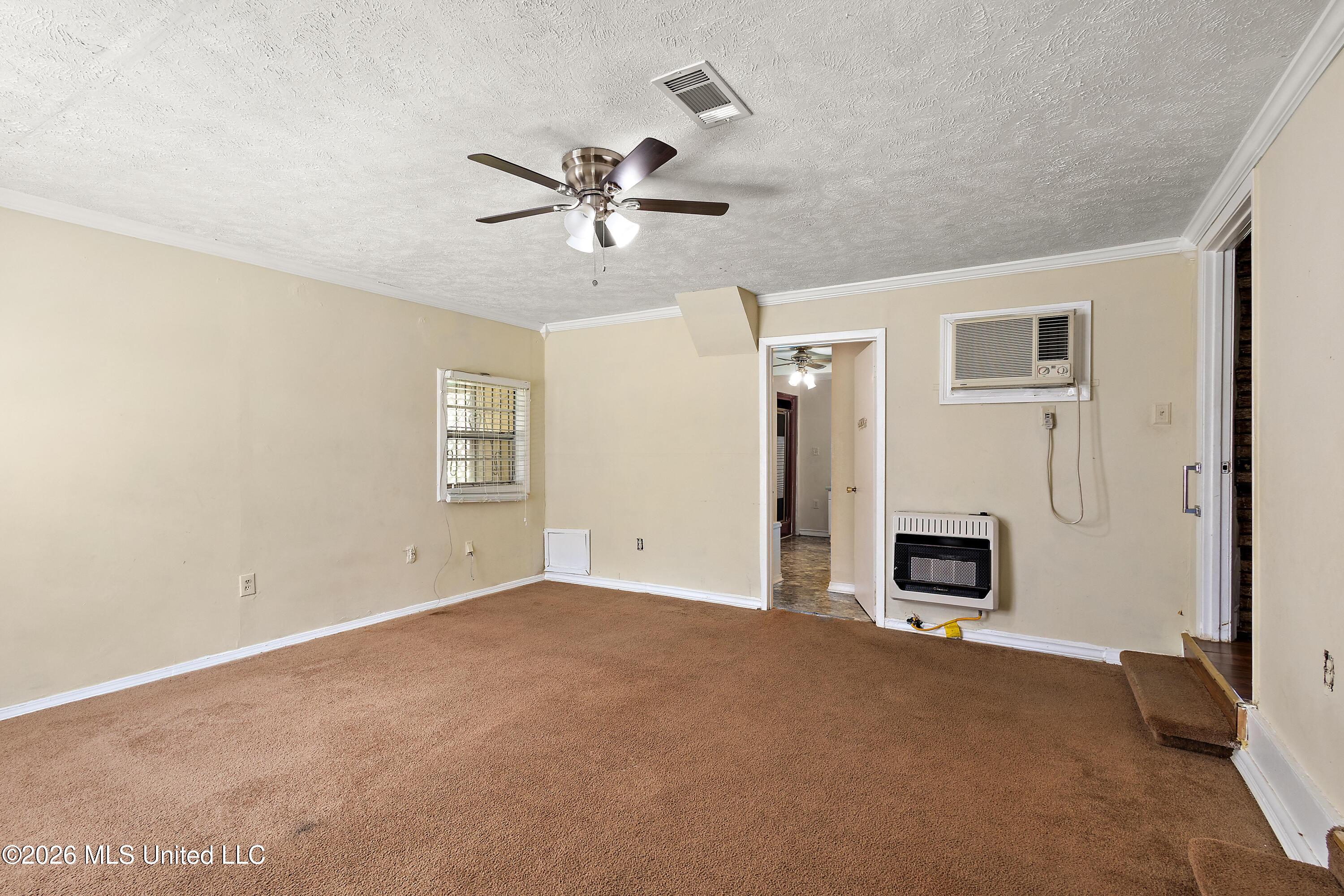 1409 Ross Circle Property Photo 9