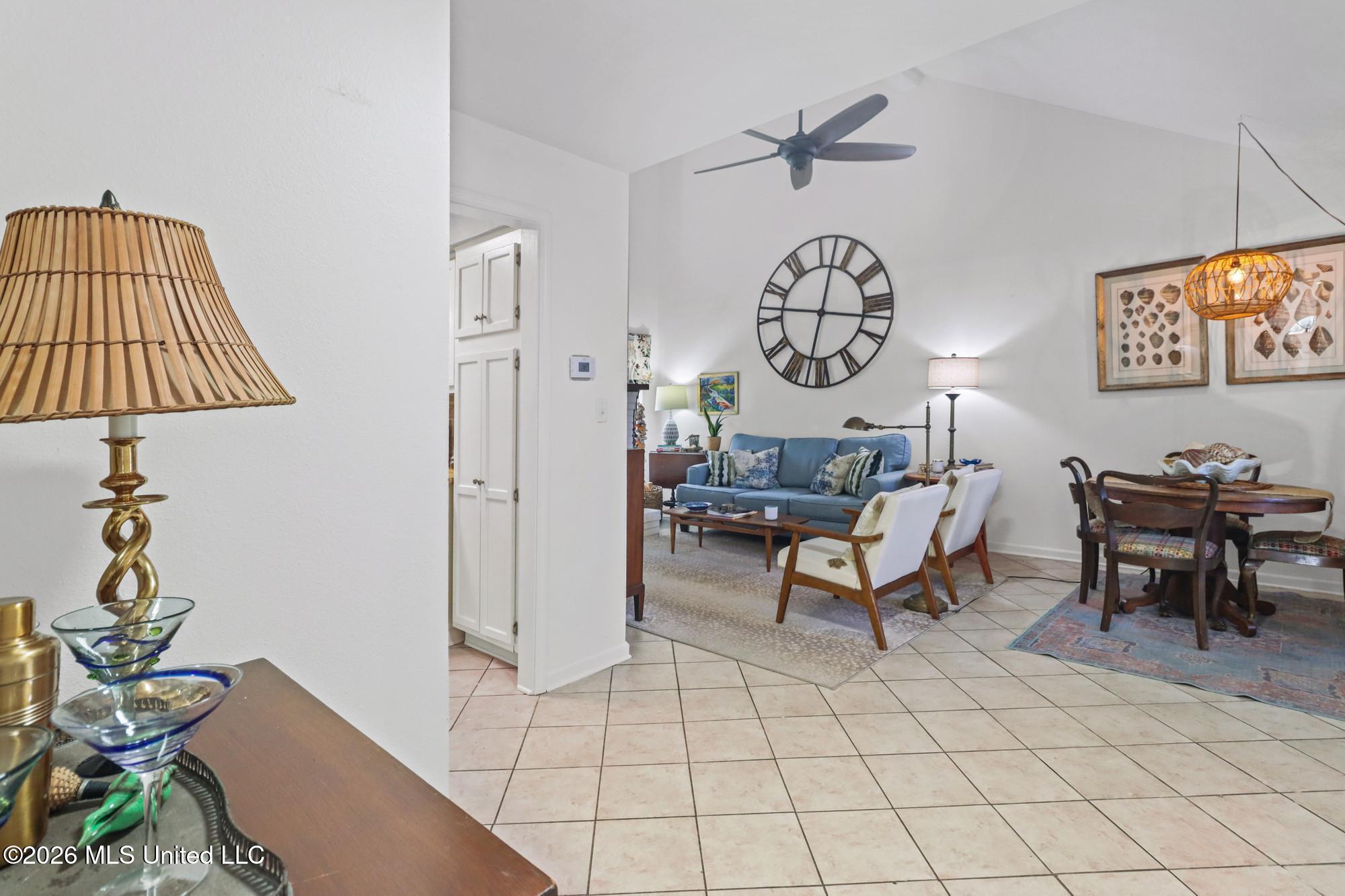 118 Sunridge Park Property Photo 8
