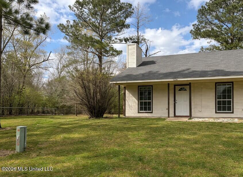 626 David Cove Property Photo 2