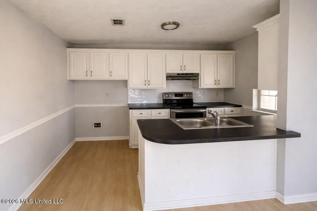 626 David Cove Property Photo 5