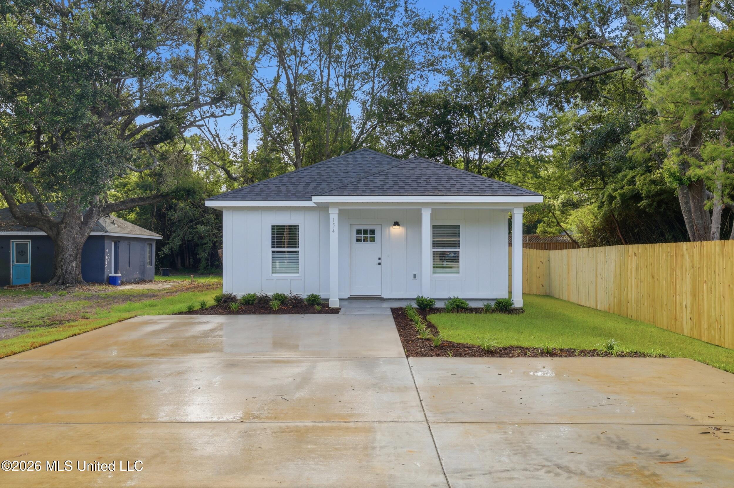 154 Balmoral Avenue Property Photo 2