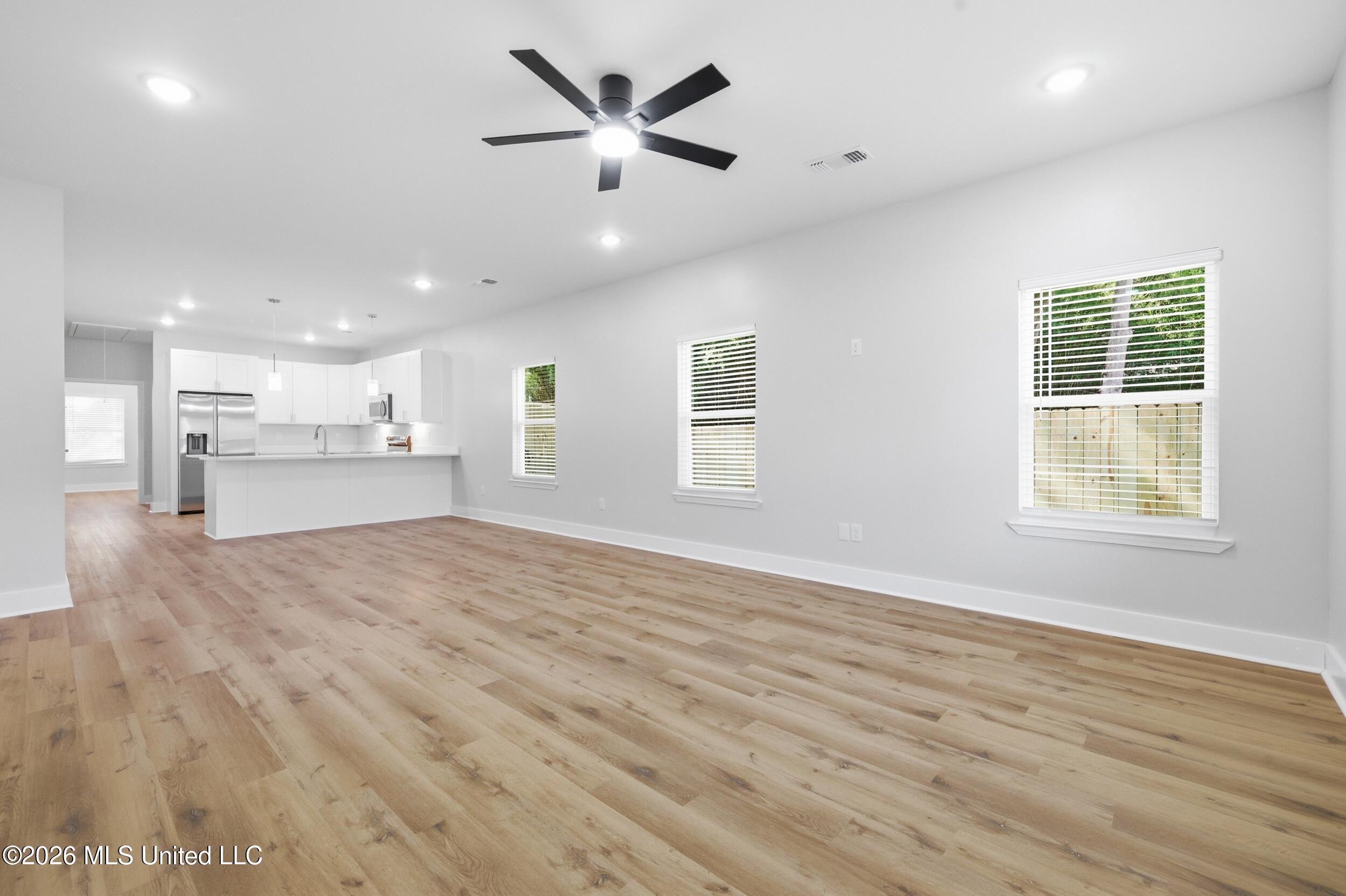 154 Balmoral Avenue Property Photo 7