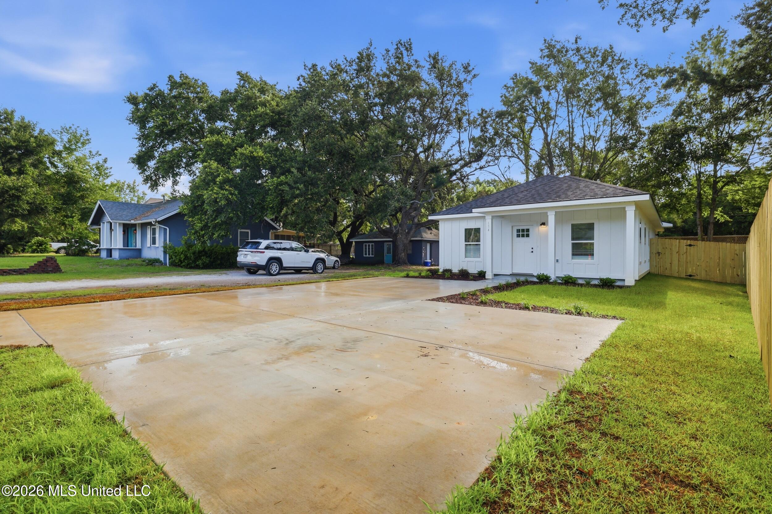 154 Balmoral Avenue Property Photo 10