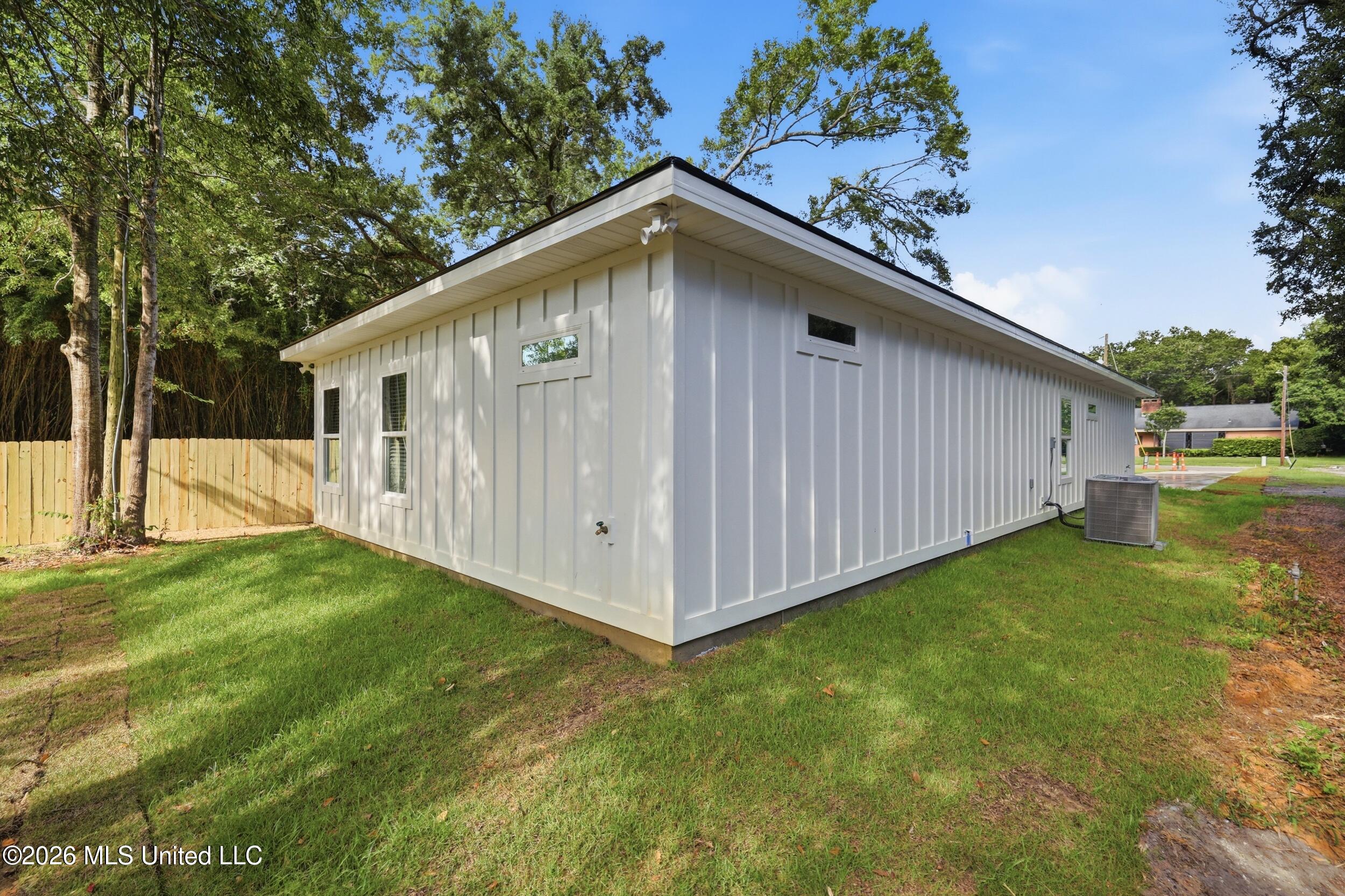 154 Balmoral Avenue Property Photo 14