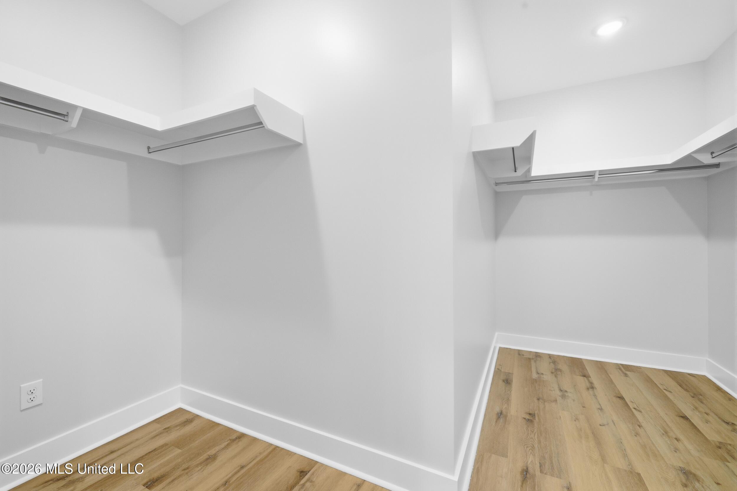 154 Balmoral Avenue Property Photo 35