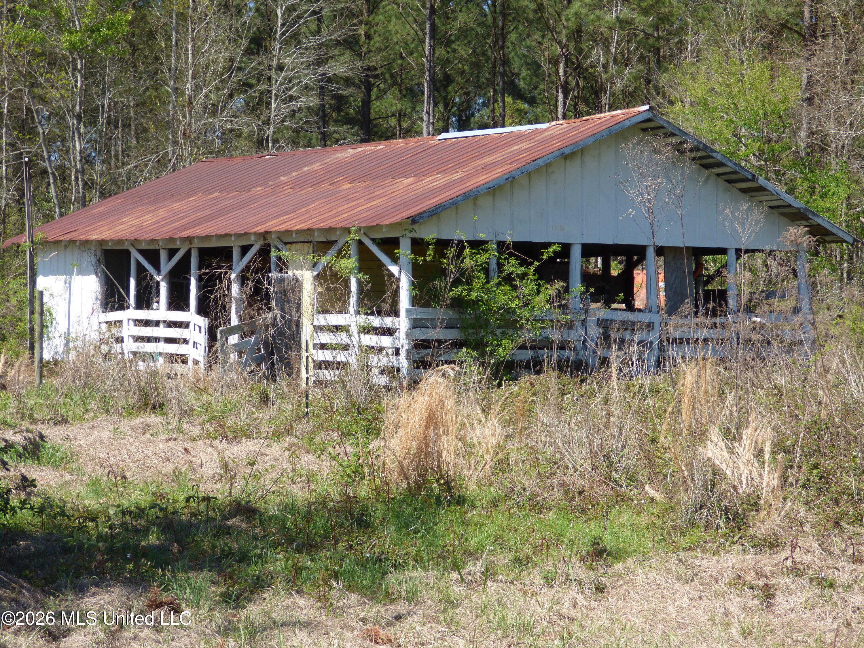 663 E Joseph Street Property Photo 6