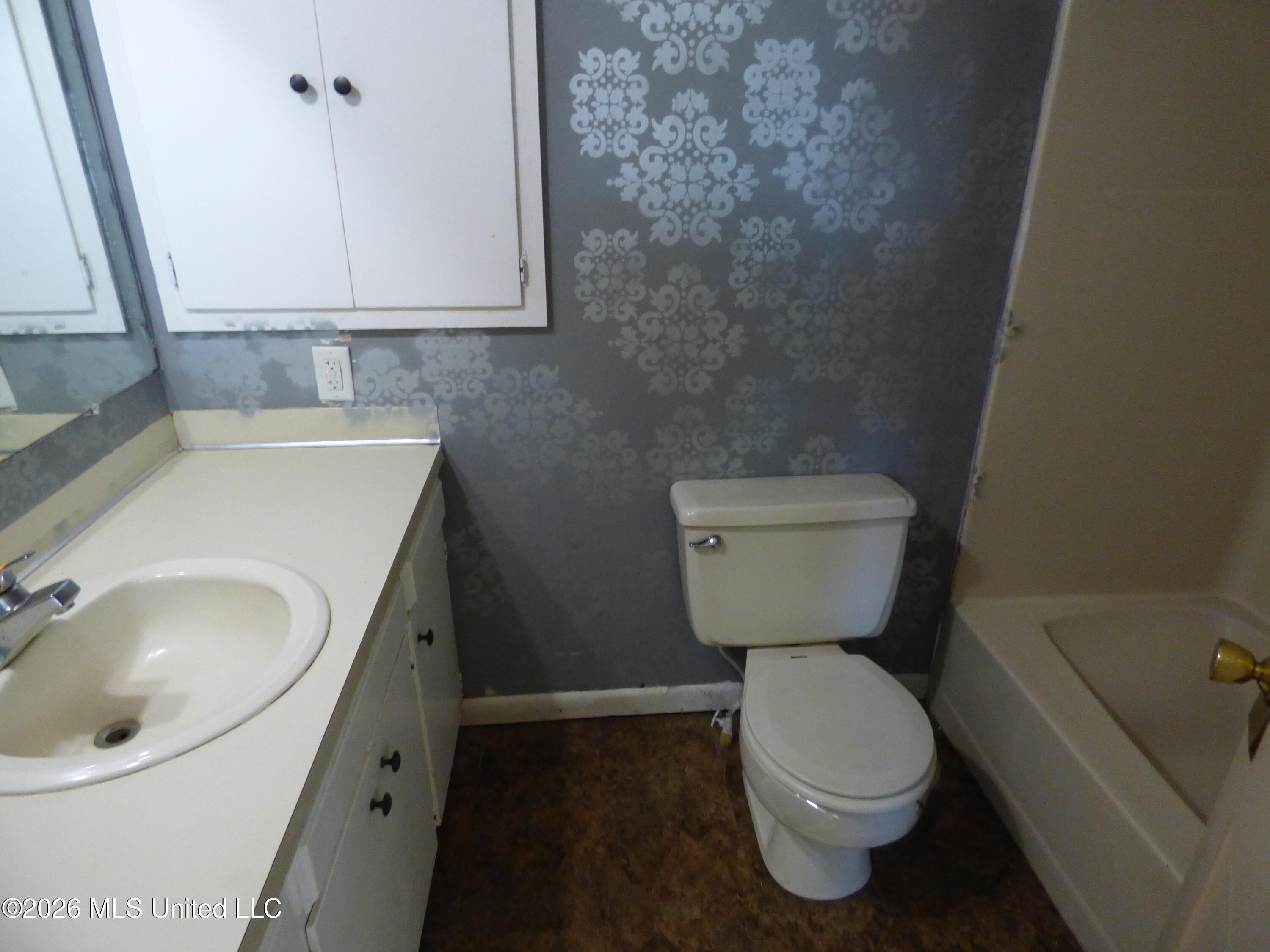 663 E Joseph Street Property Photo 17