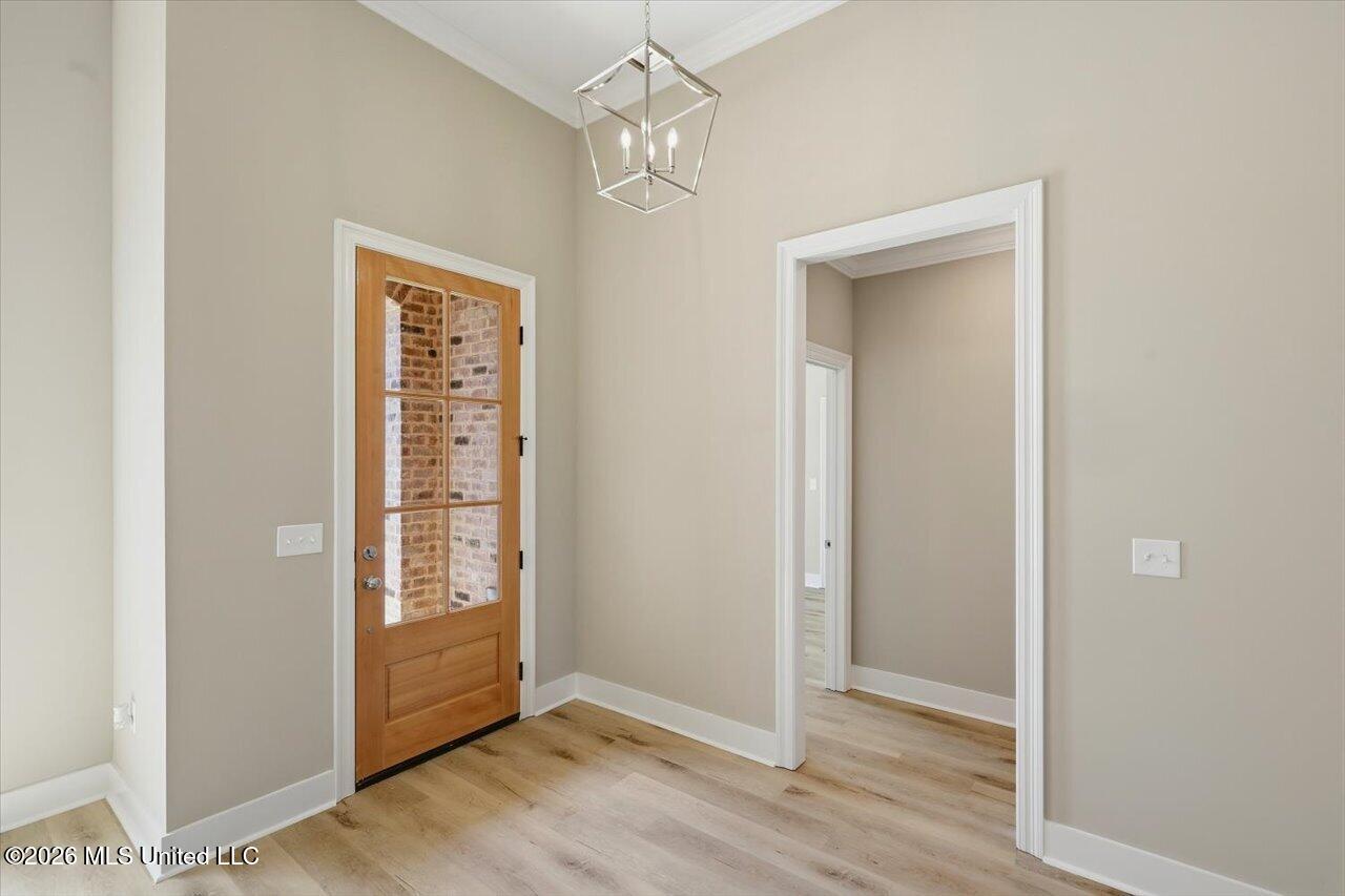 142 Palace Crossing Property Photo 4