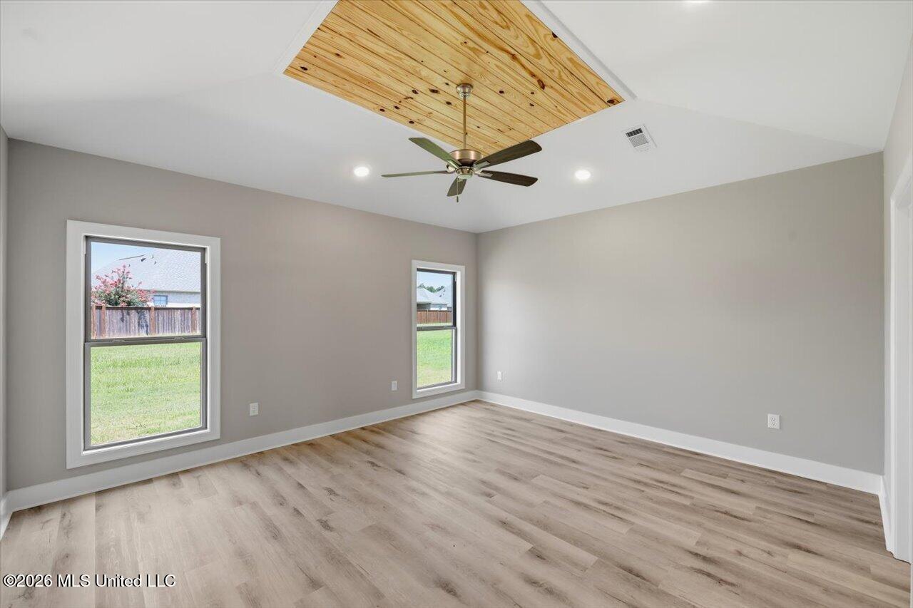 142 Palace Crossing Property Photo 20