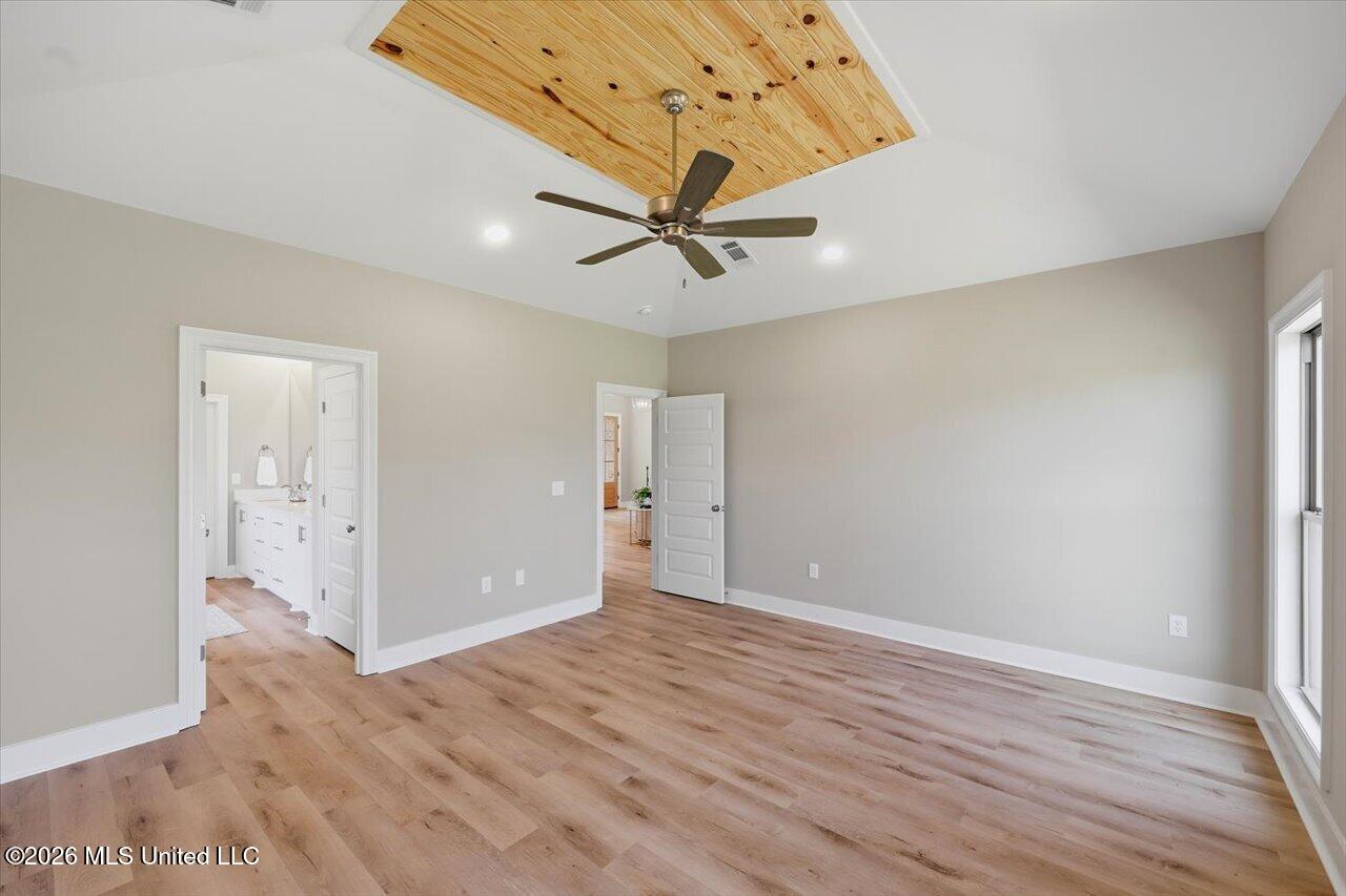 142 Palace Crossing Property Photo 21